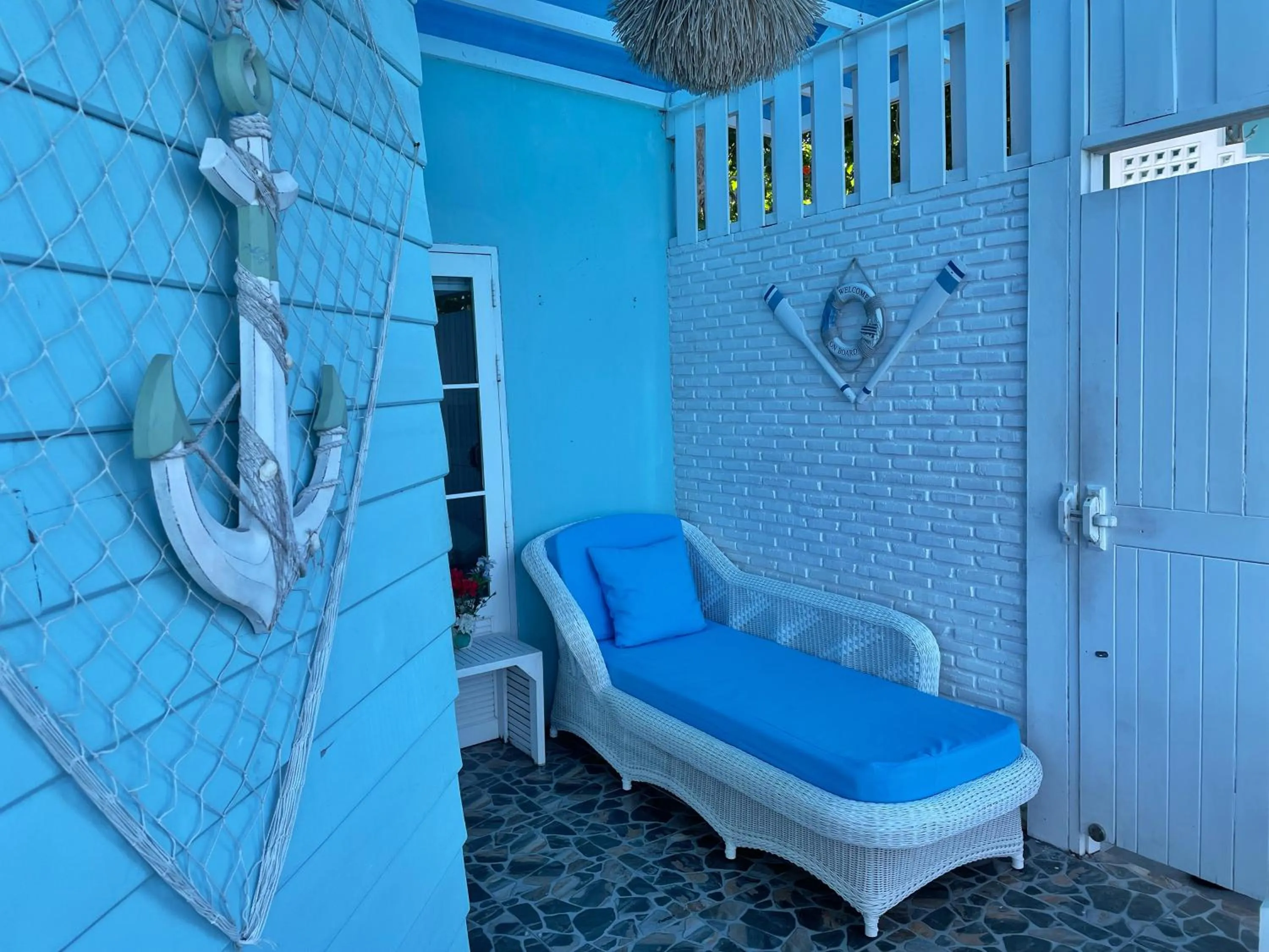 Patio in DD Hut Koh Tao