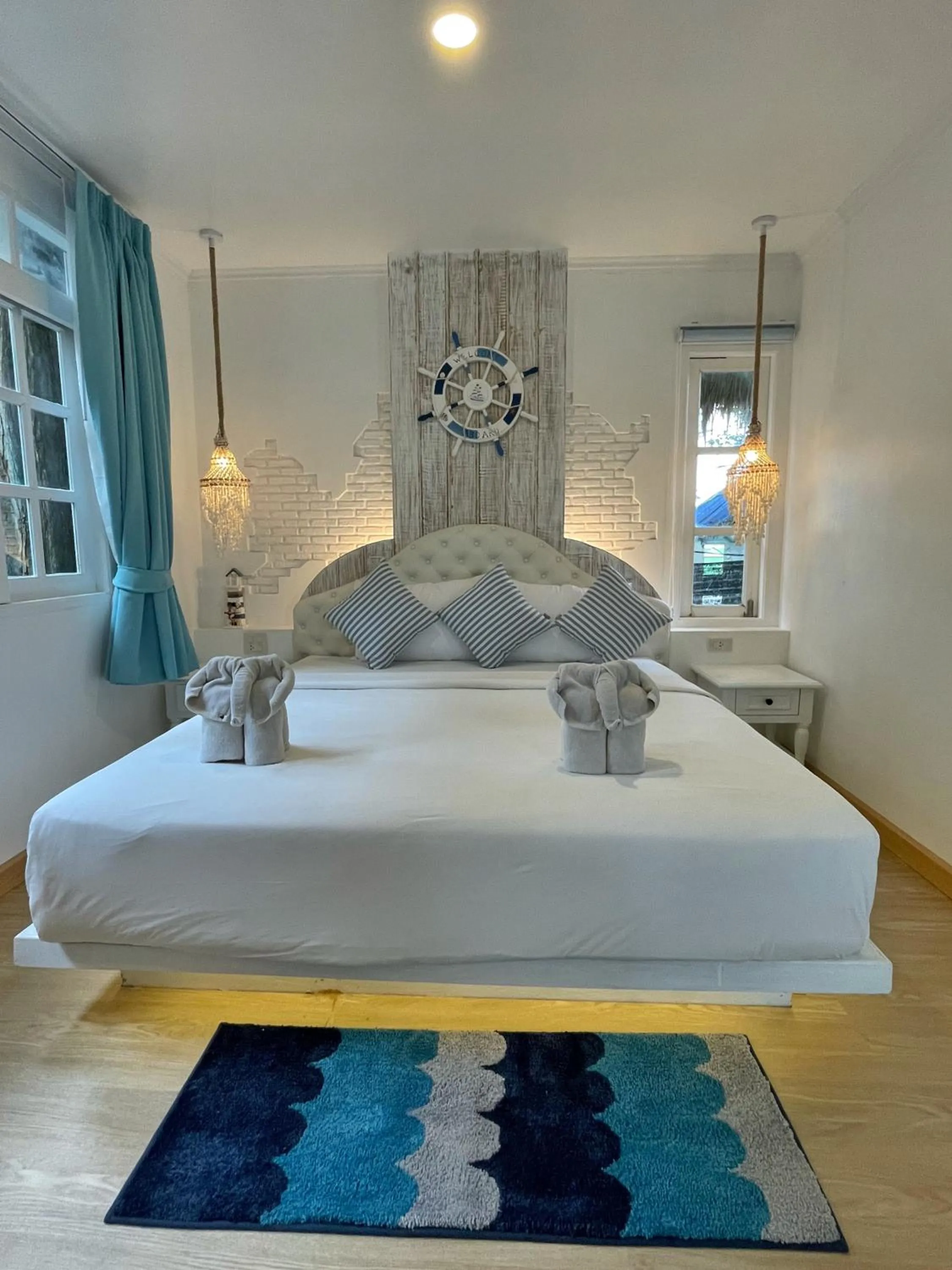 Bed in DD Hut Koh Tao