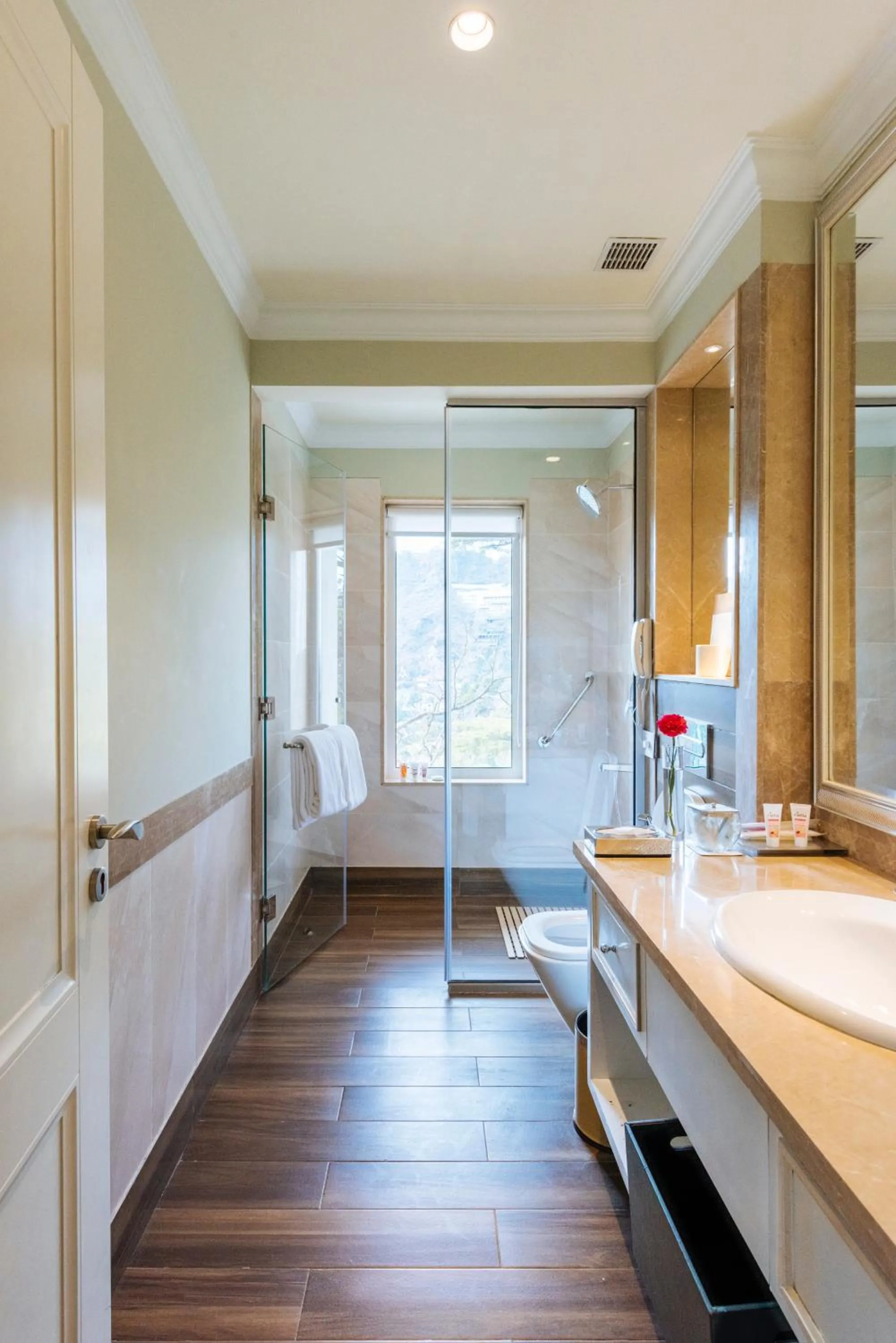 Bathroom in Welcomhotel by ITC Hotels, The Savoy, Mussoorie