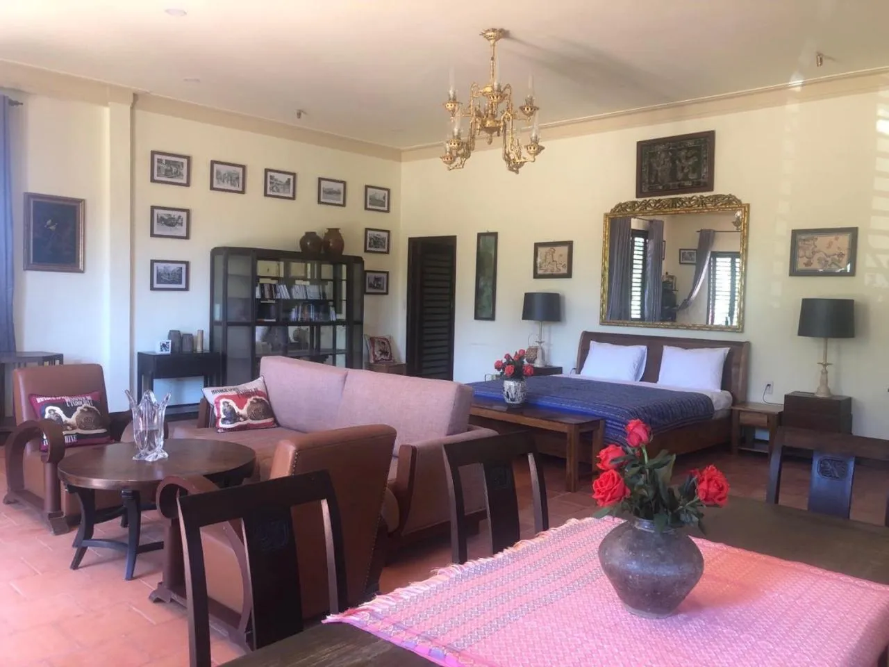 Living room in Ivory Falls Villa