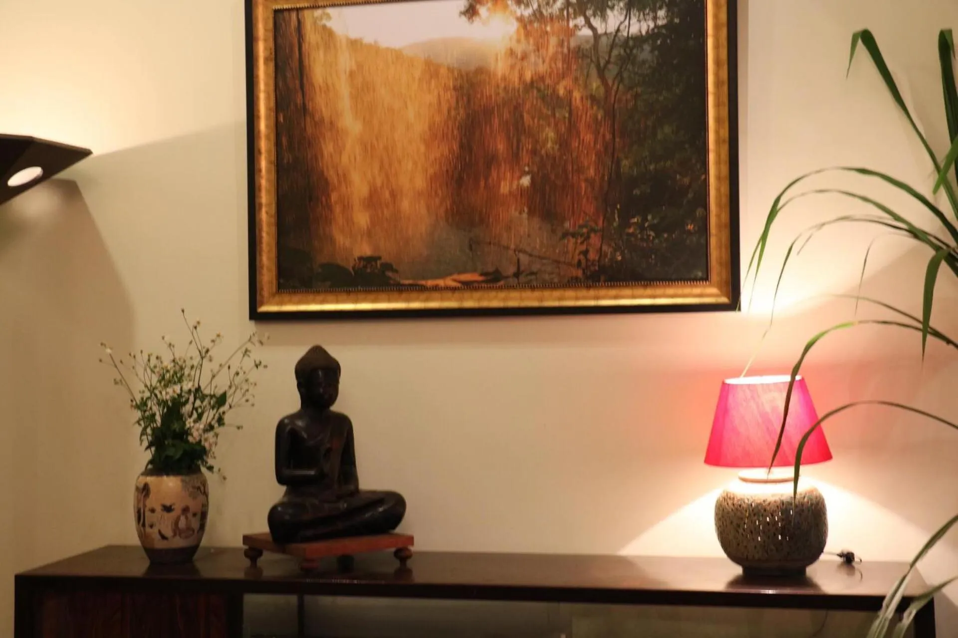 Decorative detail in Ivory Falls Villa