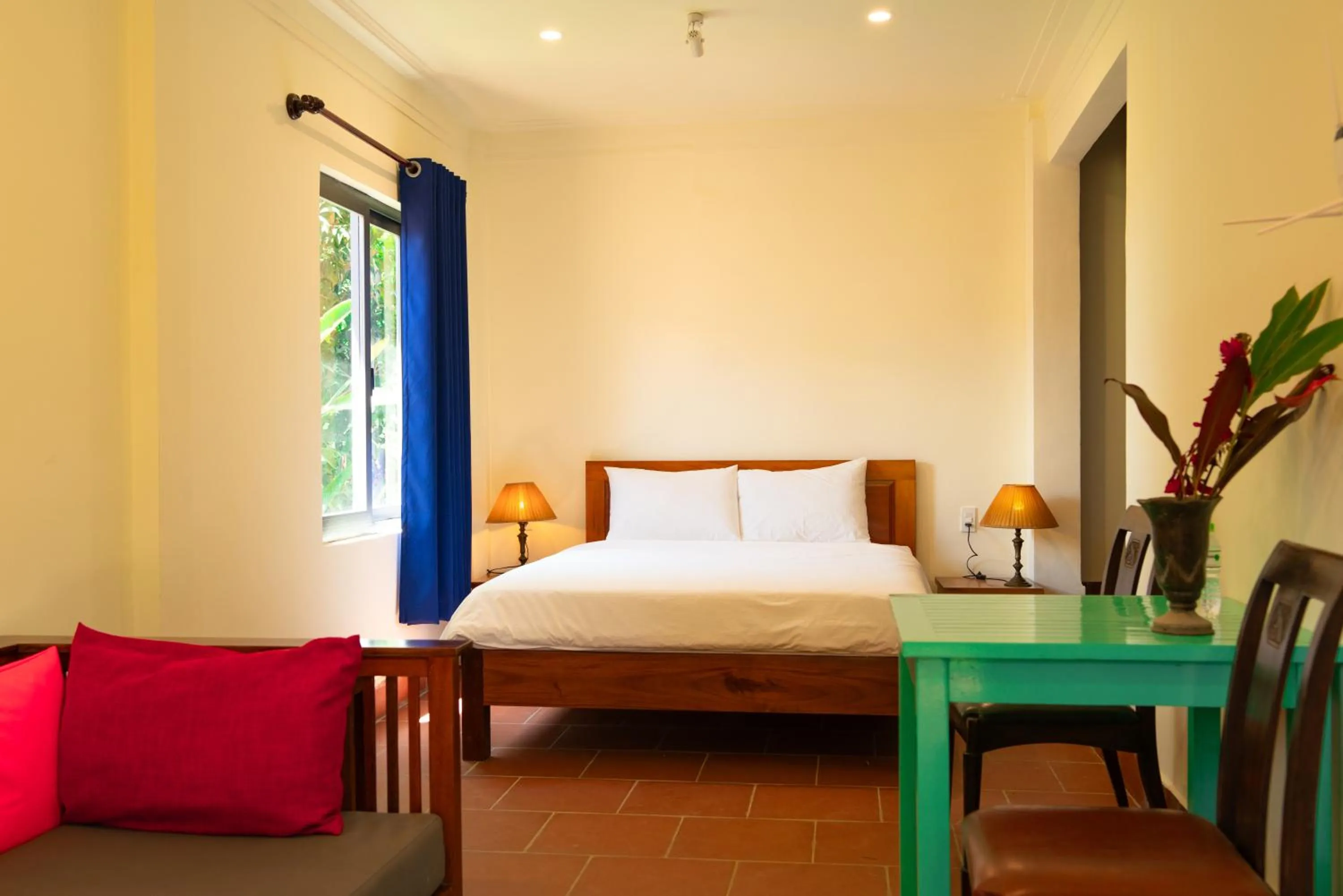 Bedroom, Bed in Ivory Falls Villa