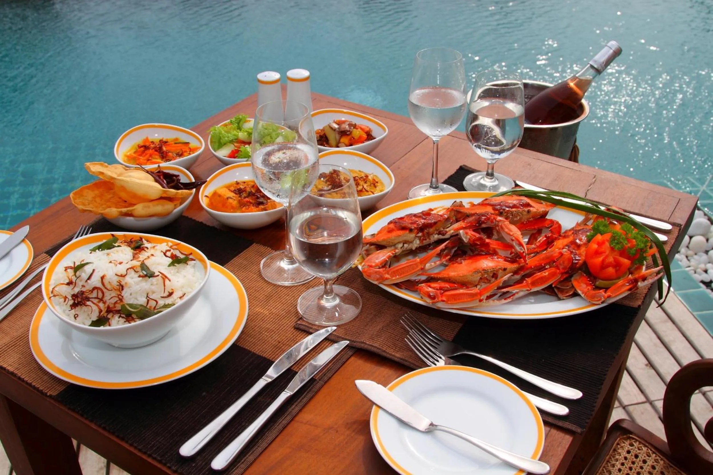 Meals in Thaproban Pavilion Resort and Spa