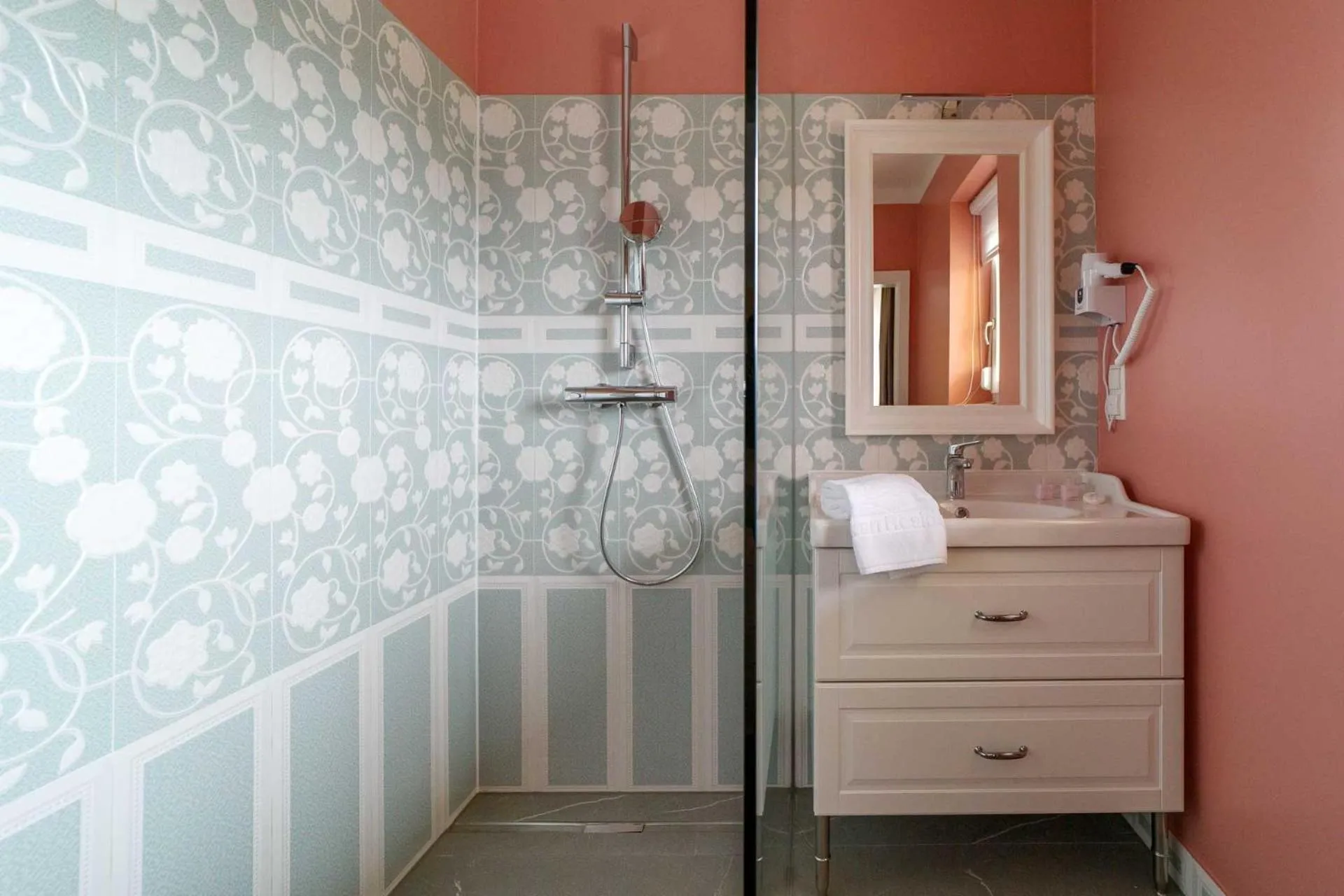 VULKAN Residenz Hotel I Self Check-in