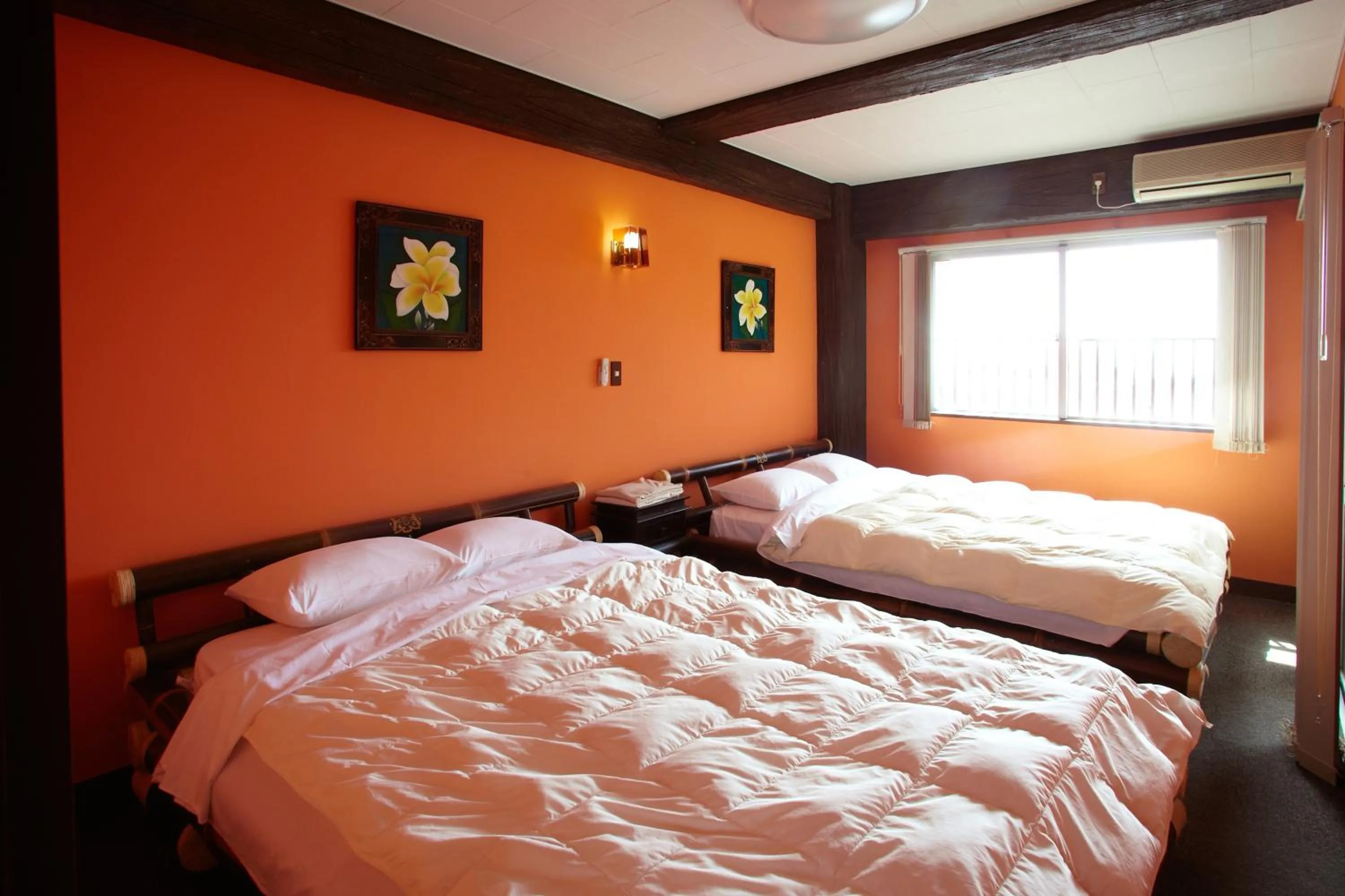 Photo of the whole room, Bed in Royal Hotel