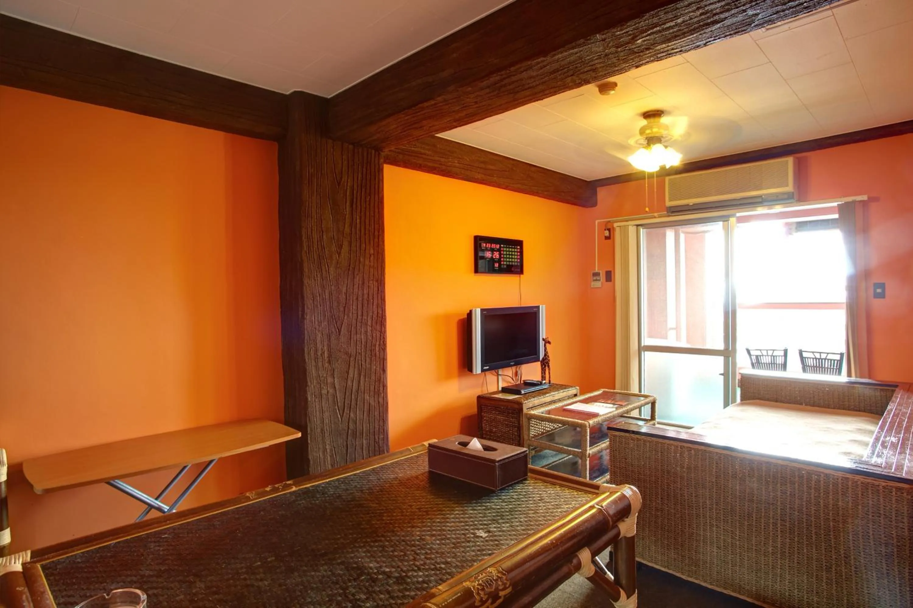 Photo of the whole room in Royal Hotel