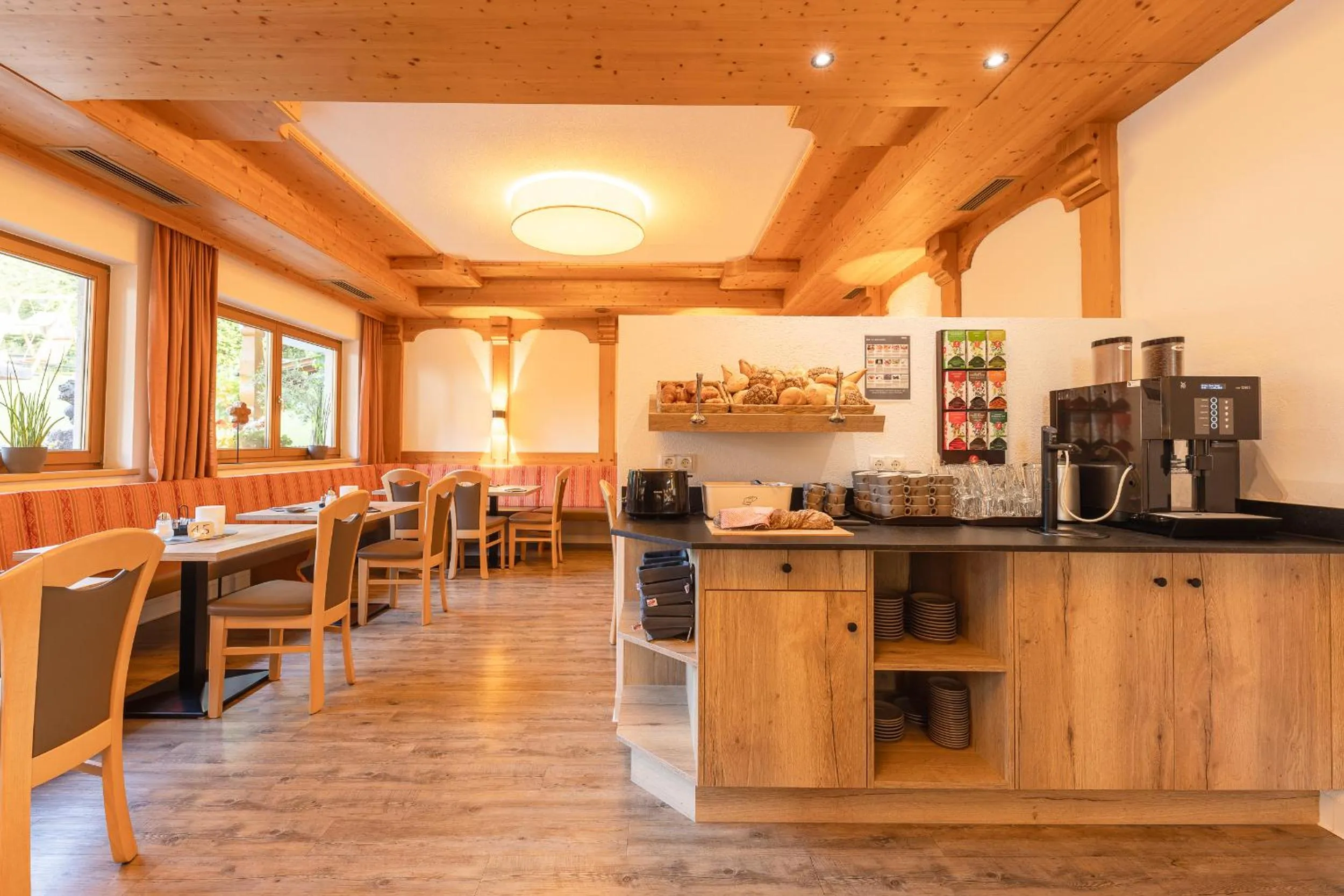 Breakfast in Hotel Christoph