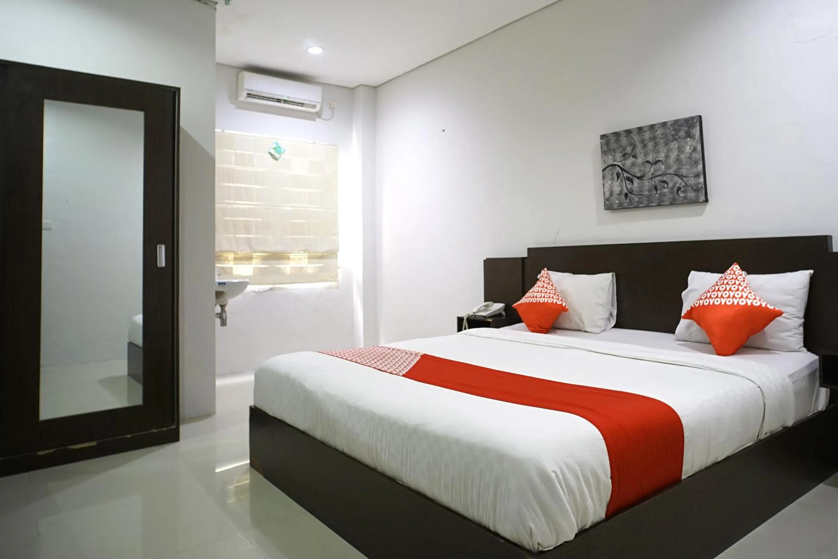 Bedroom, Bed in OYO 1477 Athar 88 Hotel