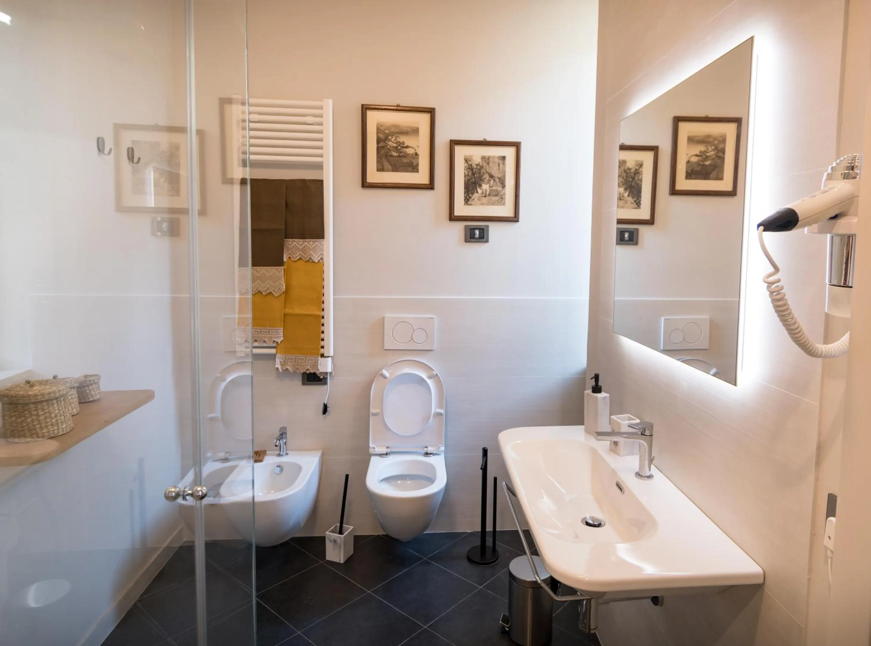 Shower in Brunelli B&B