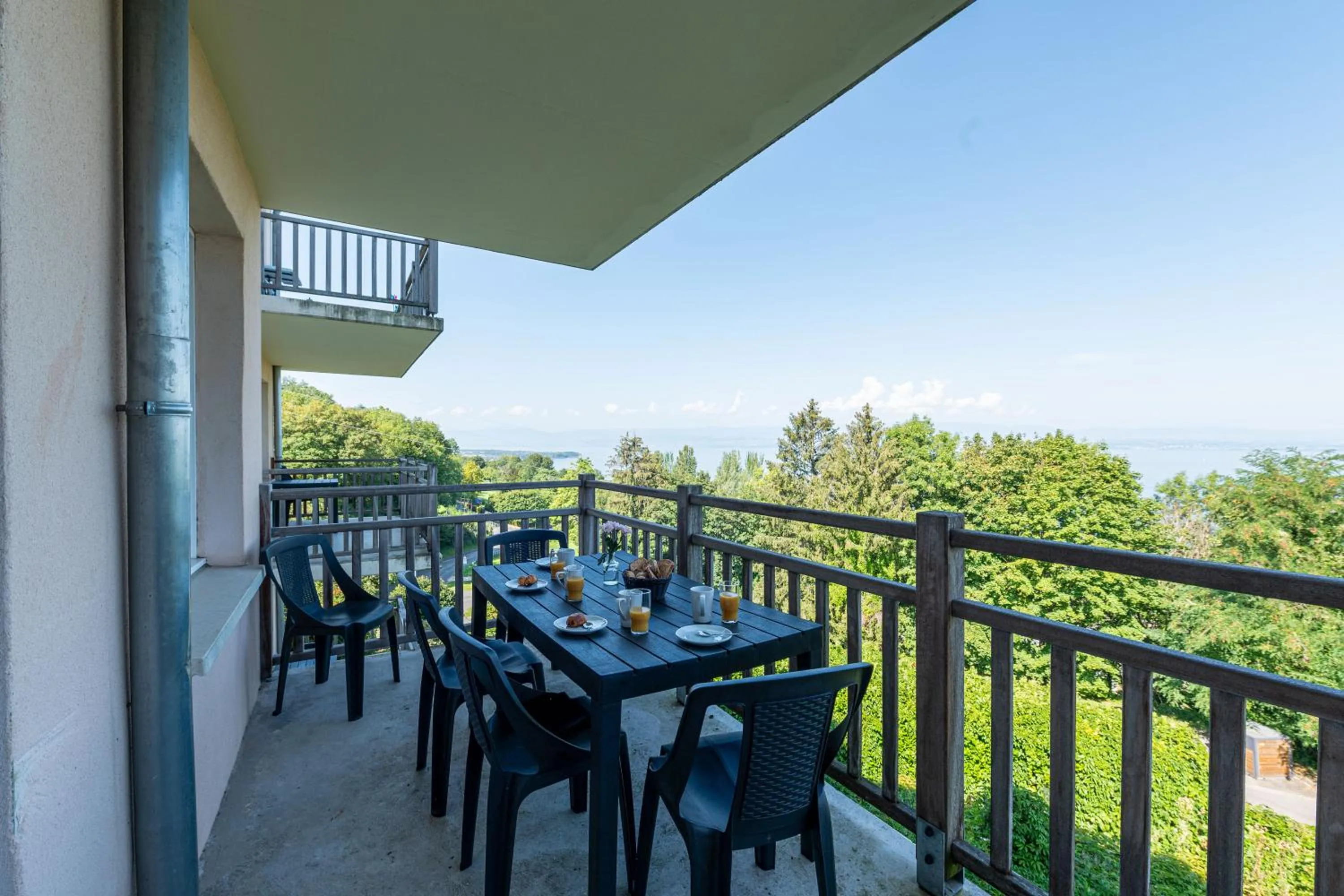 Balcony/Terrace in Zenitude Evian Les Terrasses du Lac, an Ascend Collection Hotel