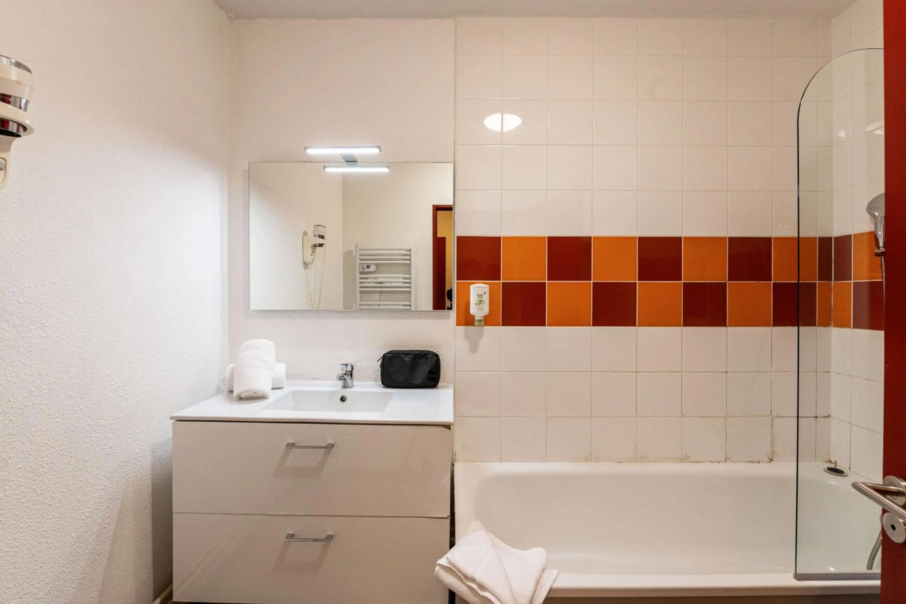 Bathroom in Zenitude Evian Les Terrasses du Lac, an Ascend Collection Hotel