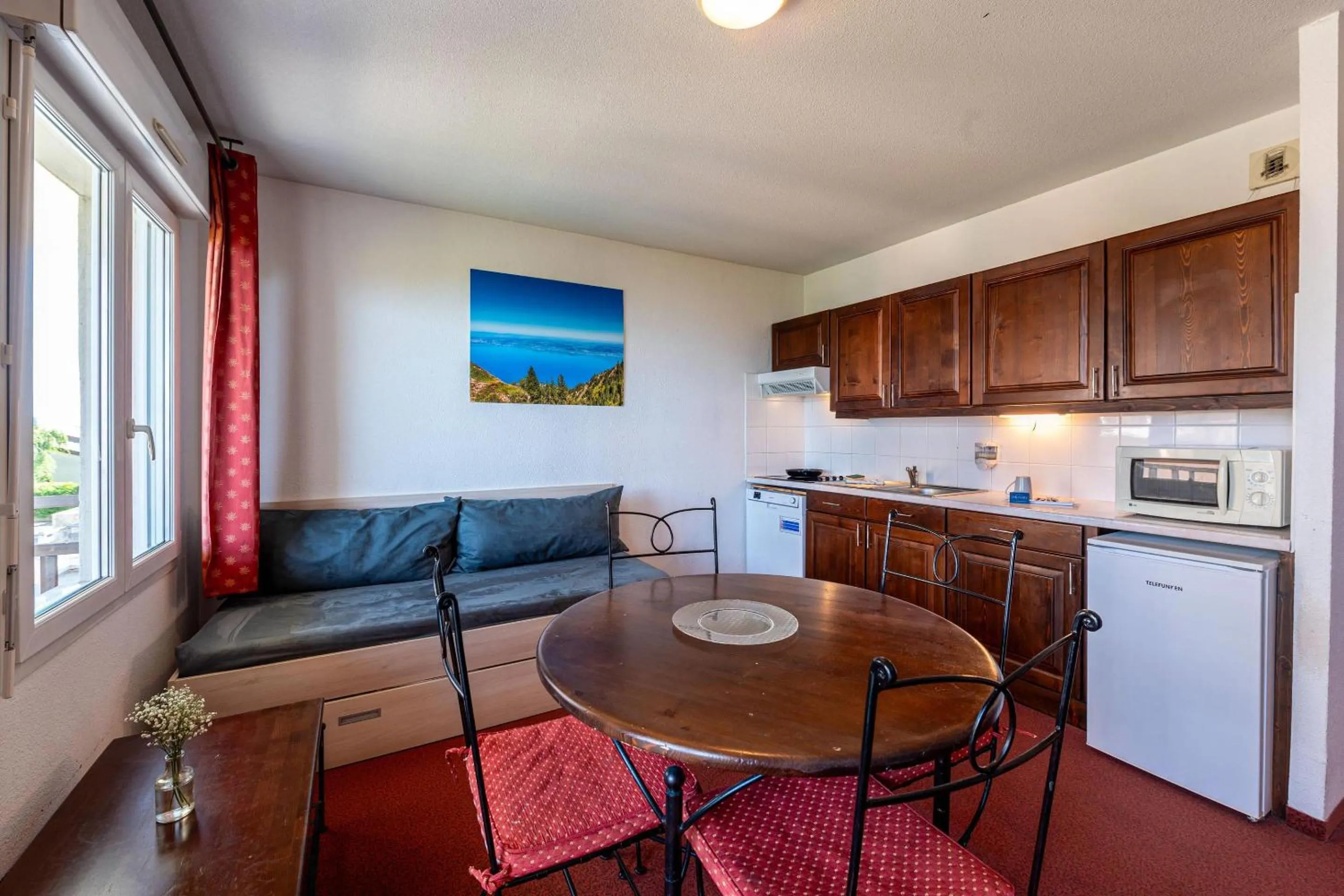 Bedroom in Zenitude Evian Les Terrasses du Lac, an Ascend Collection Hotel
