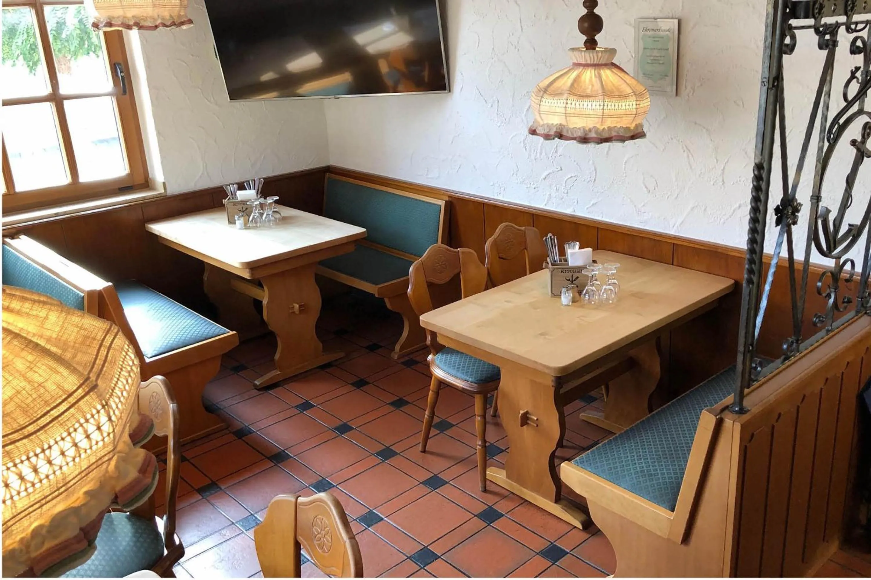 Restaurant/places to eat in Haus Schönewald