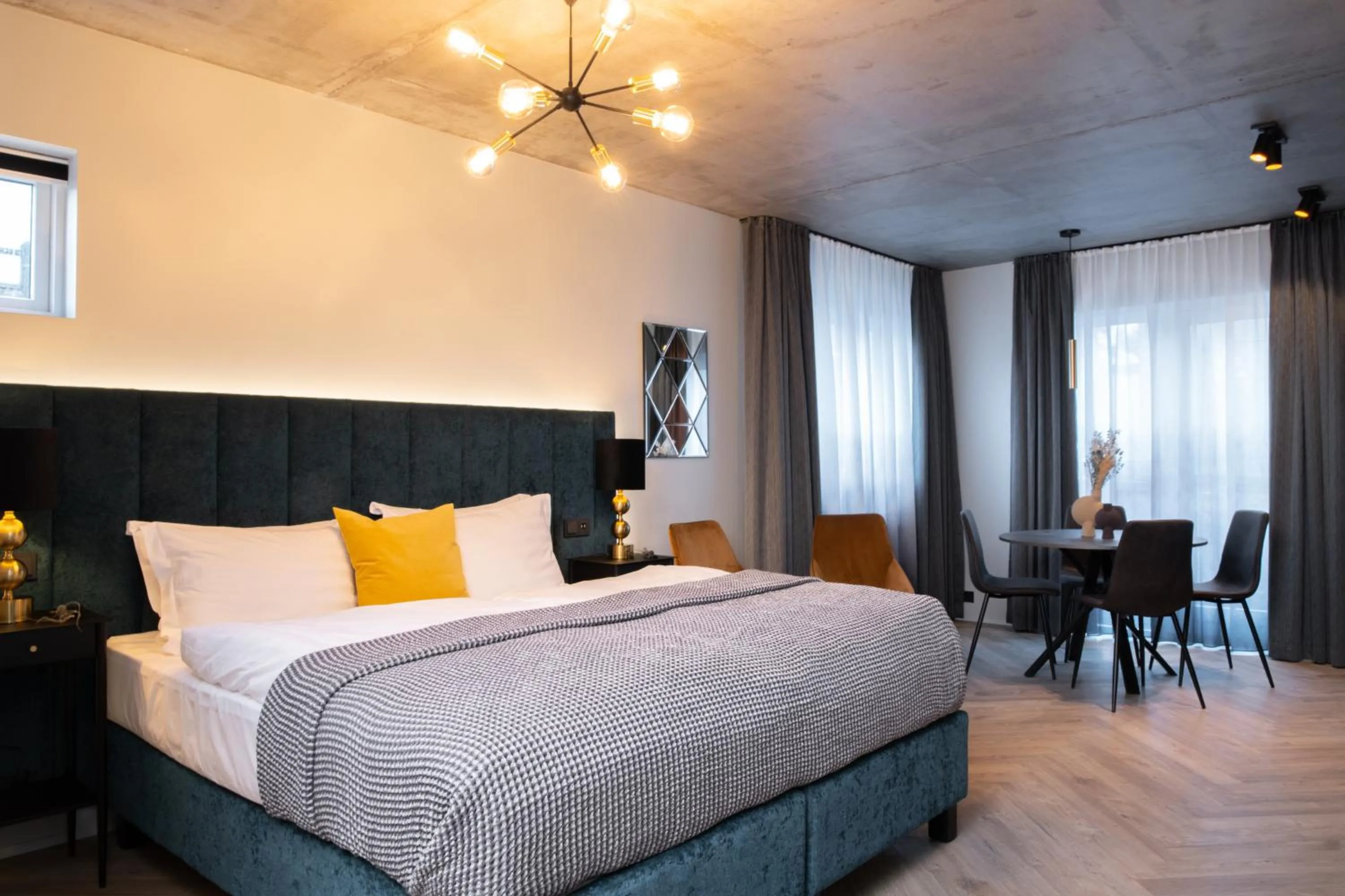 Bed in Backyard Apartments by Heimaleiga