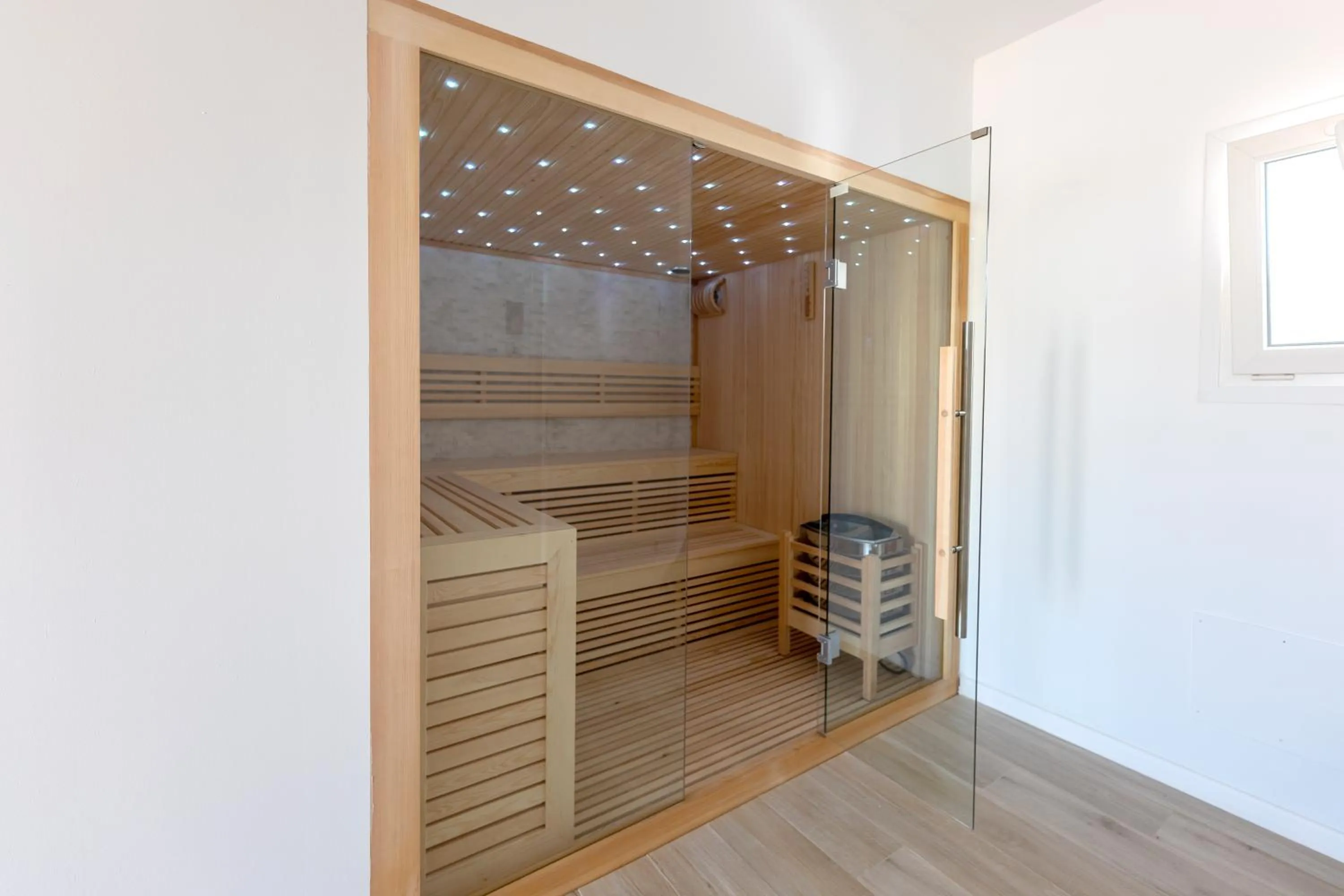 Sauna in Eques Petit Resort