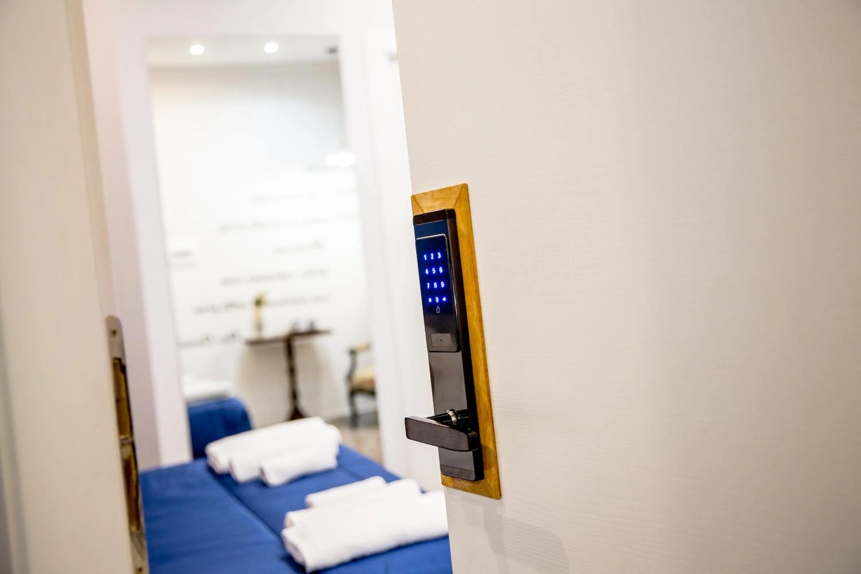 TV and multimedia in Miracolo al Duomo Smart Accomodations