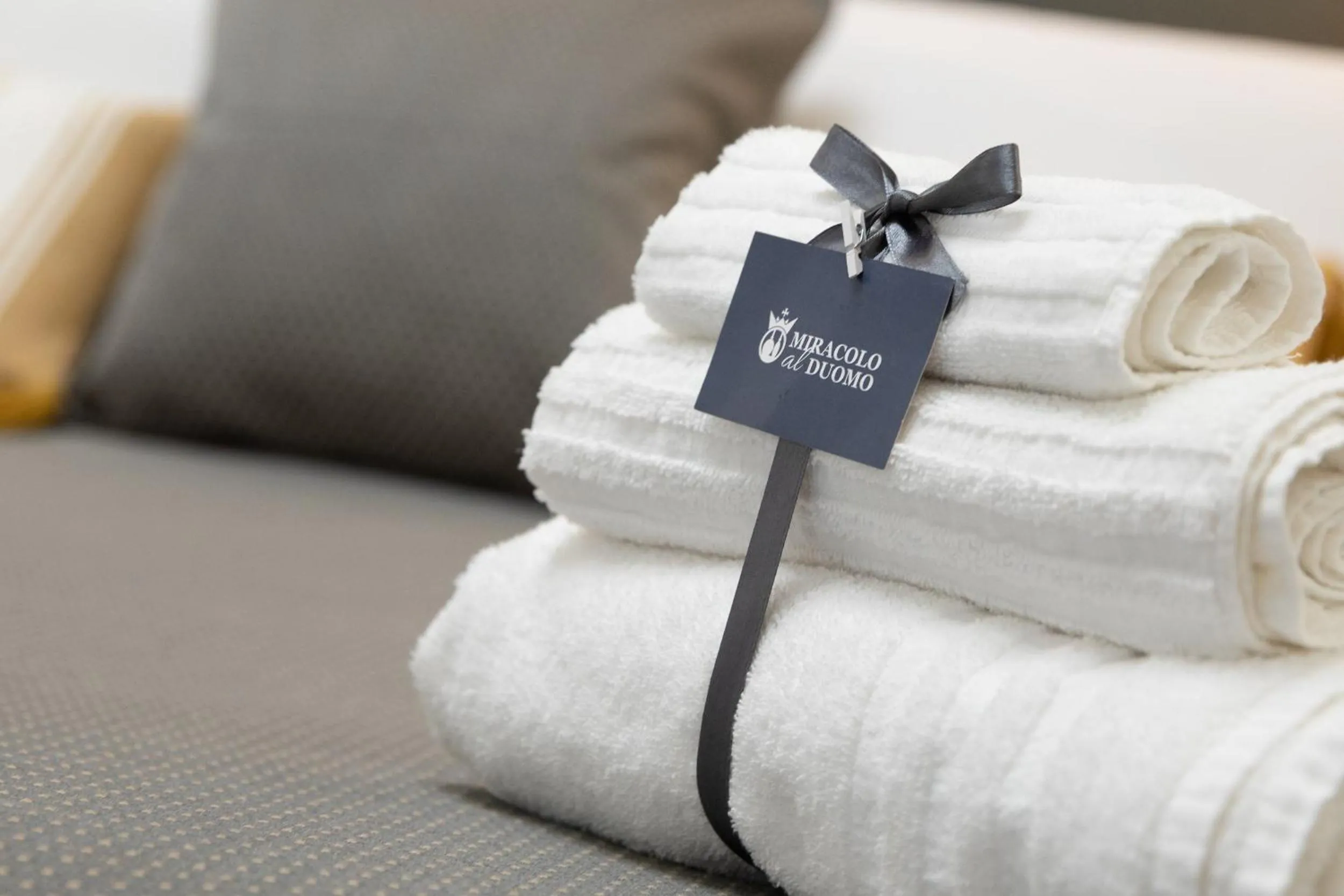 towels, Bed in Miracolo al Duomo Smart Accomodations