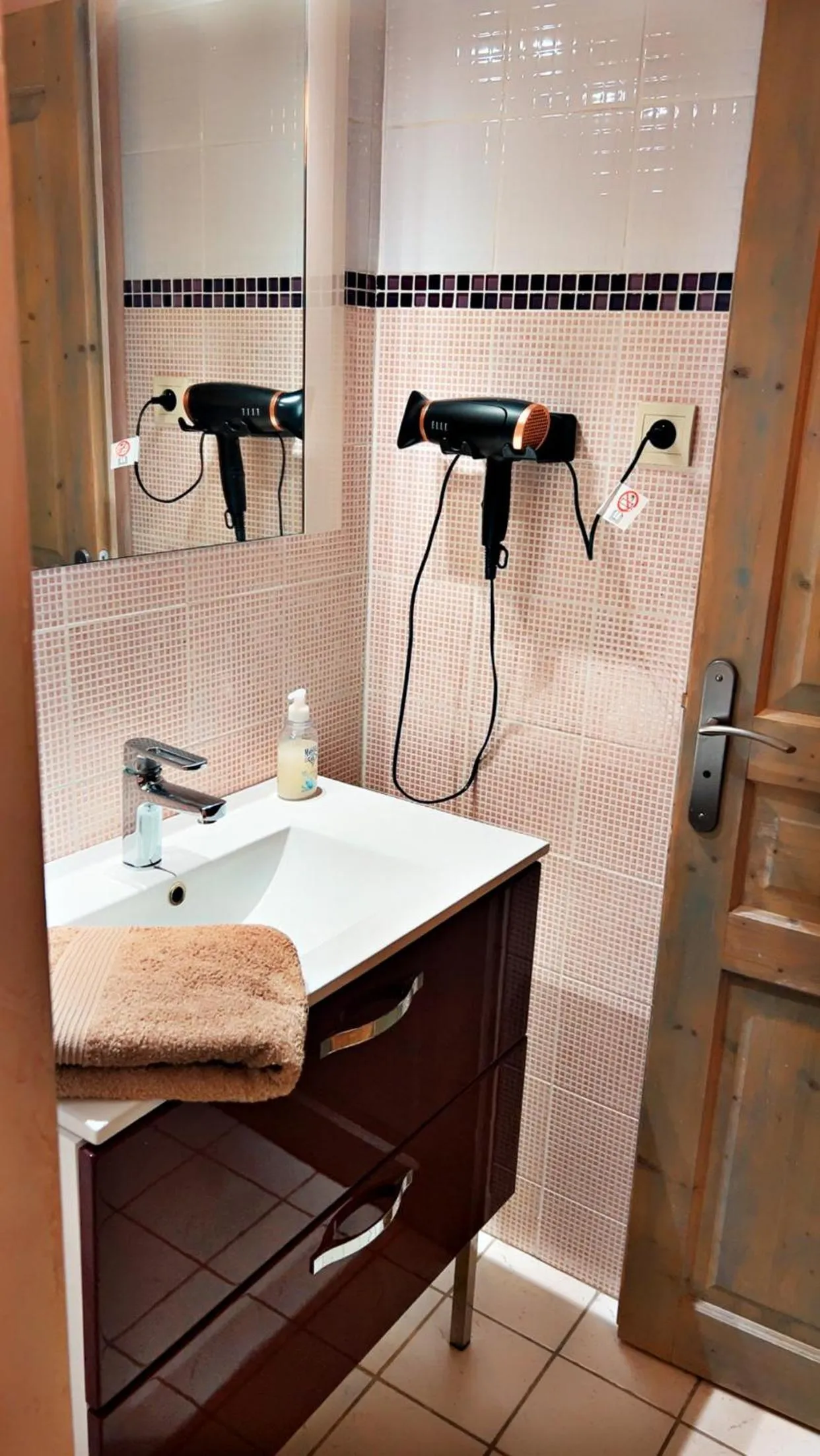 Shower in Domaine de la Borde