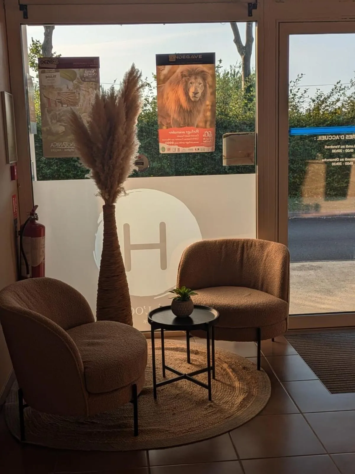 Lobby or reception in Hotel Anjou à L'Océane Angers-Le Mans