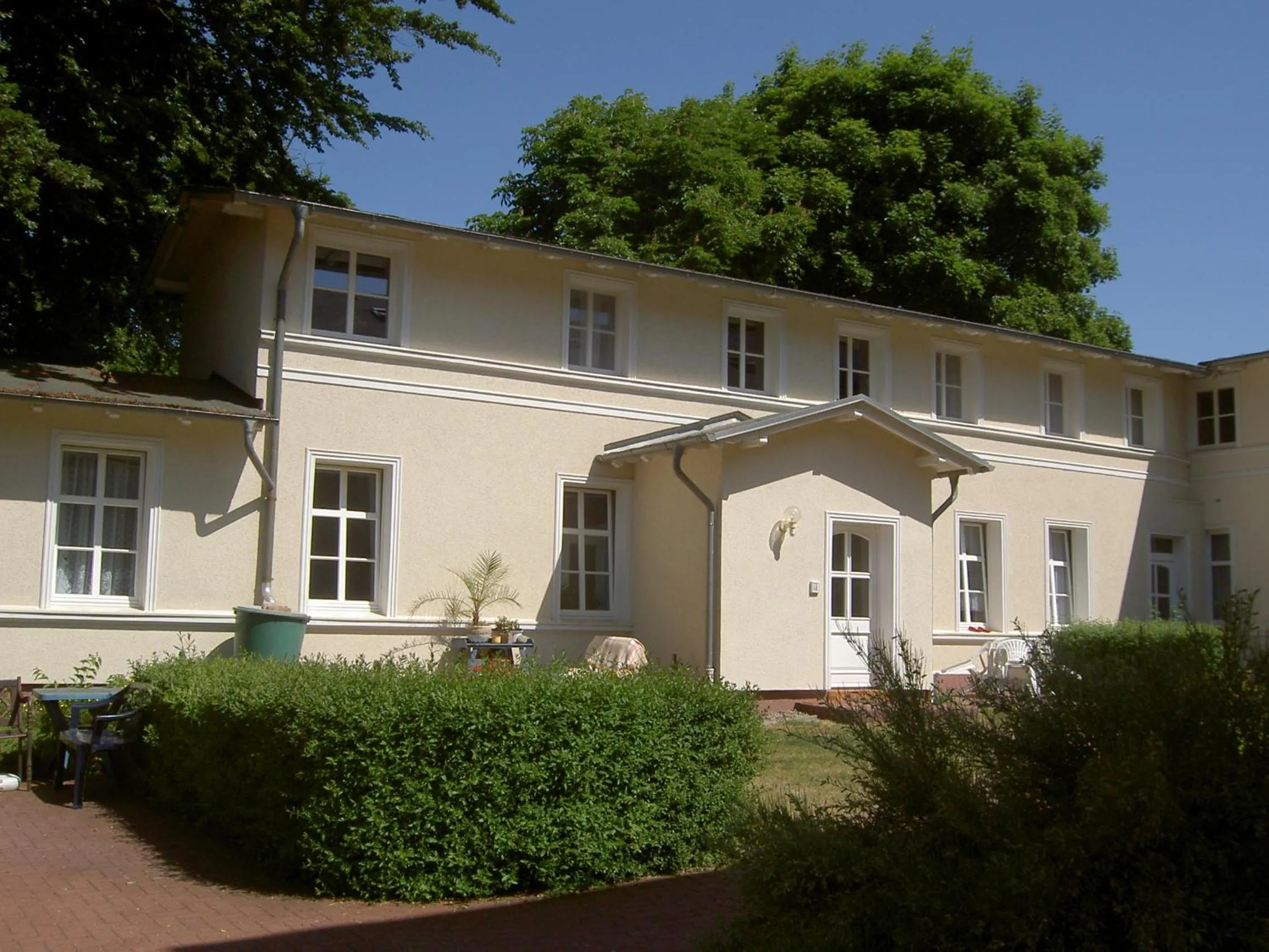 Property building in Villa Helma