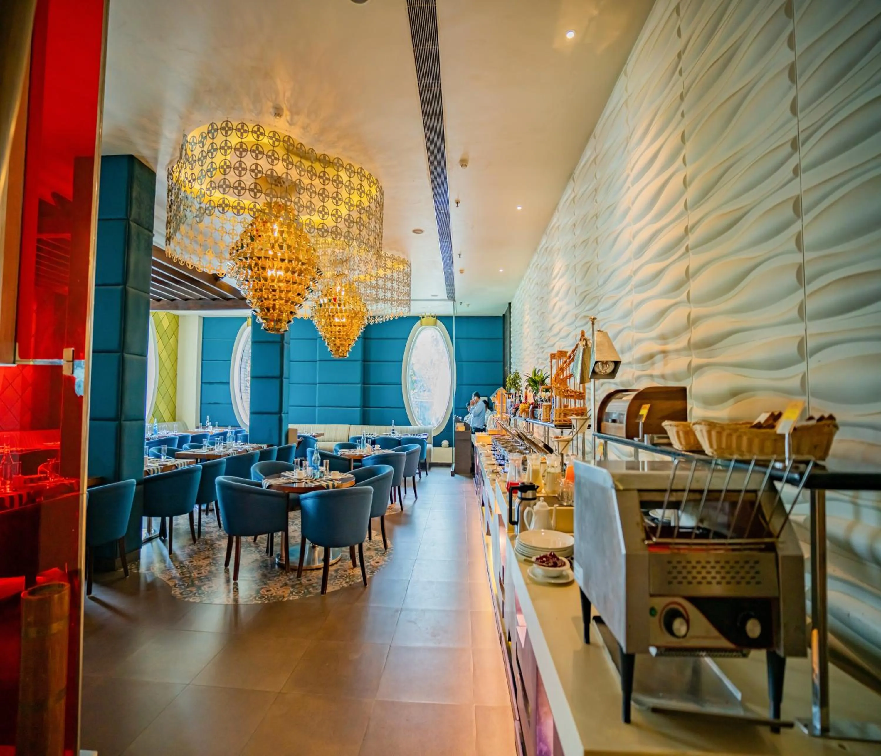 Restaurant/places to eat in Barsana Hotel & Resort Siliguri