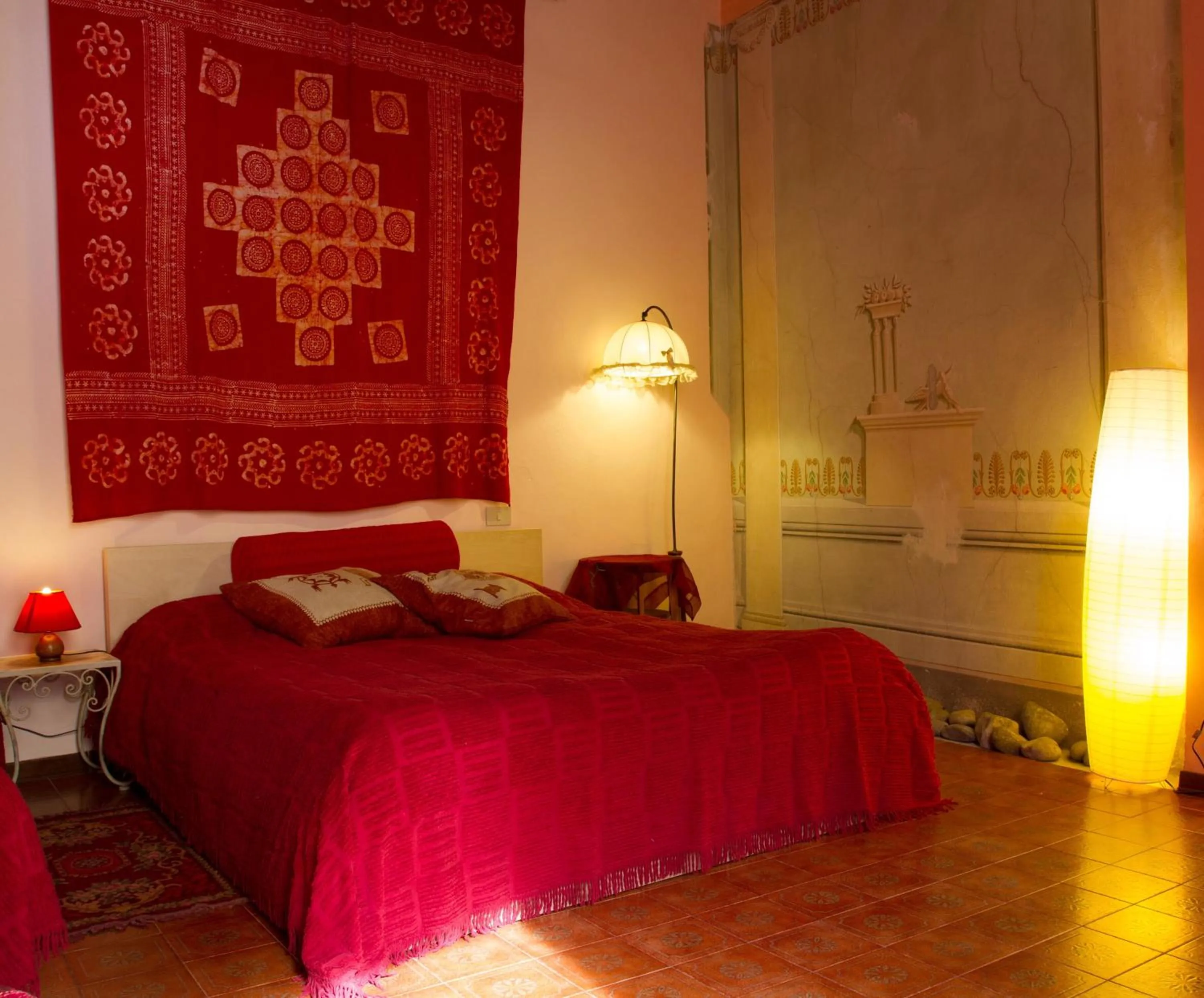 Photo of the whole room, Bed in La Gemma Di Elena