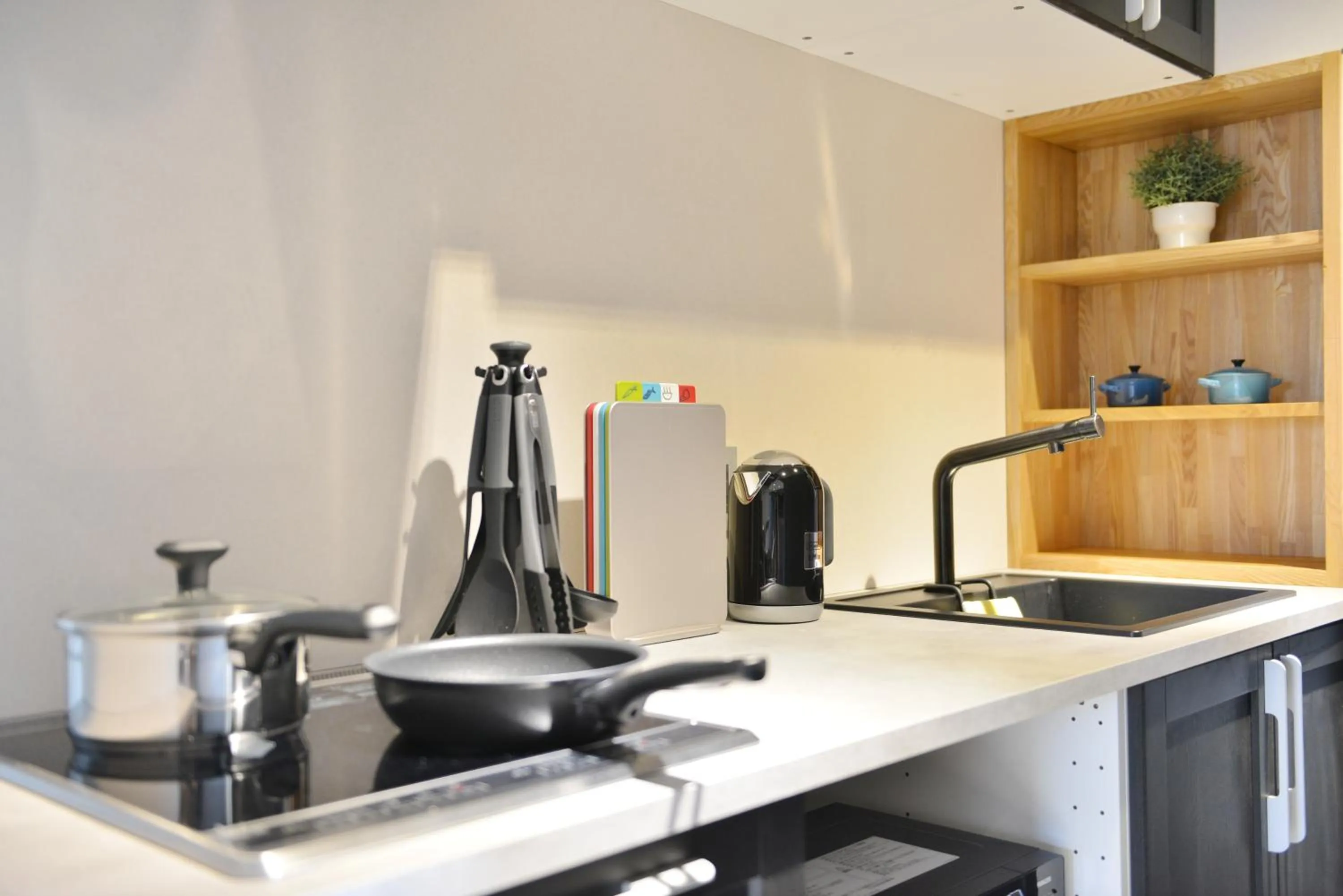 Kitchen or kitchenette in Real Life Meguro River