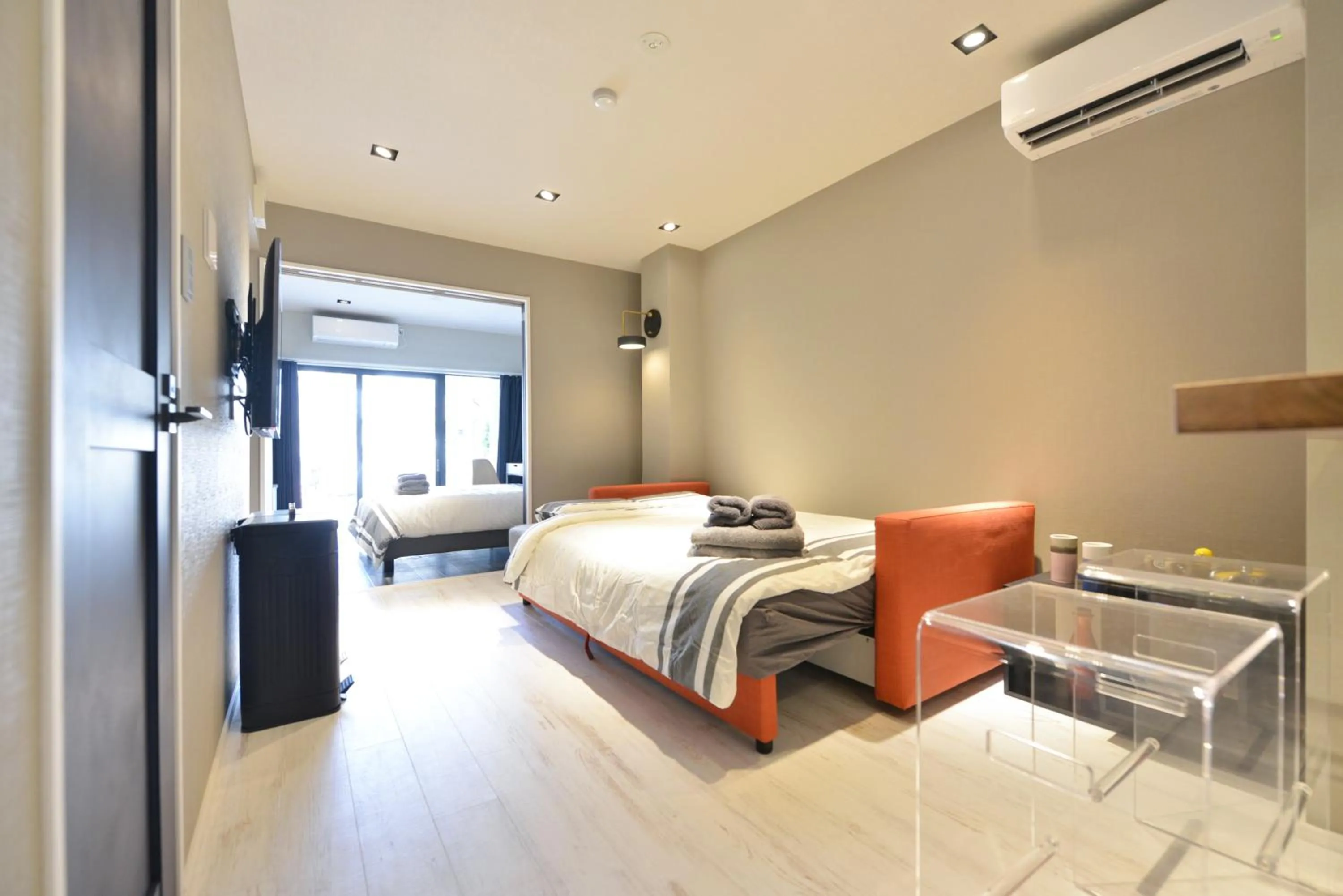 Bed in Real Life Meguro River