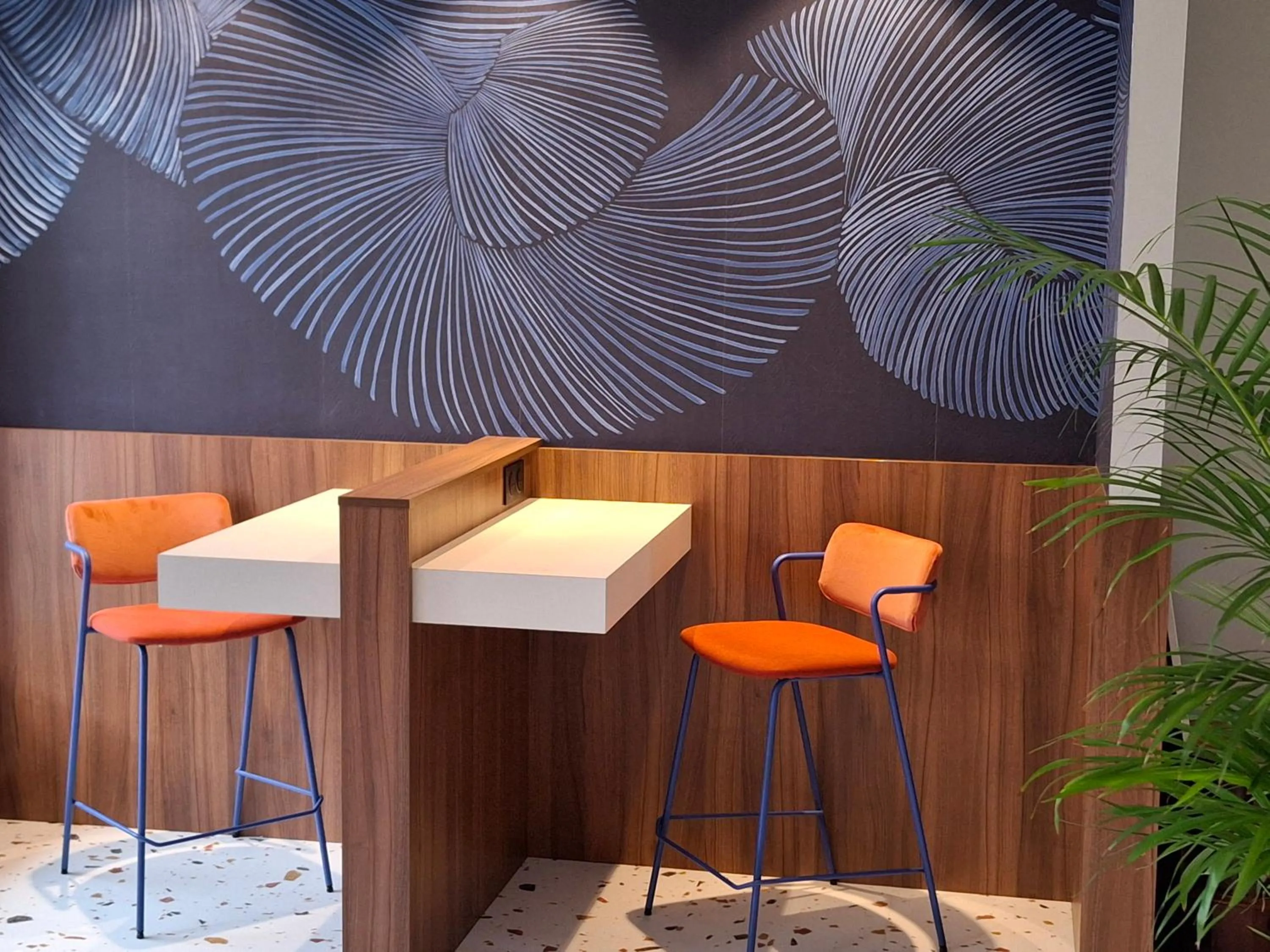 Lobby or reception in Logis REX HOTEL Lorient