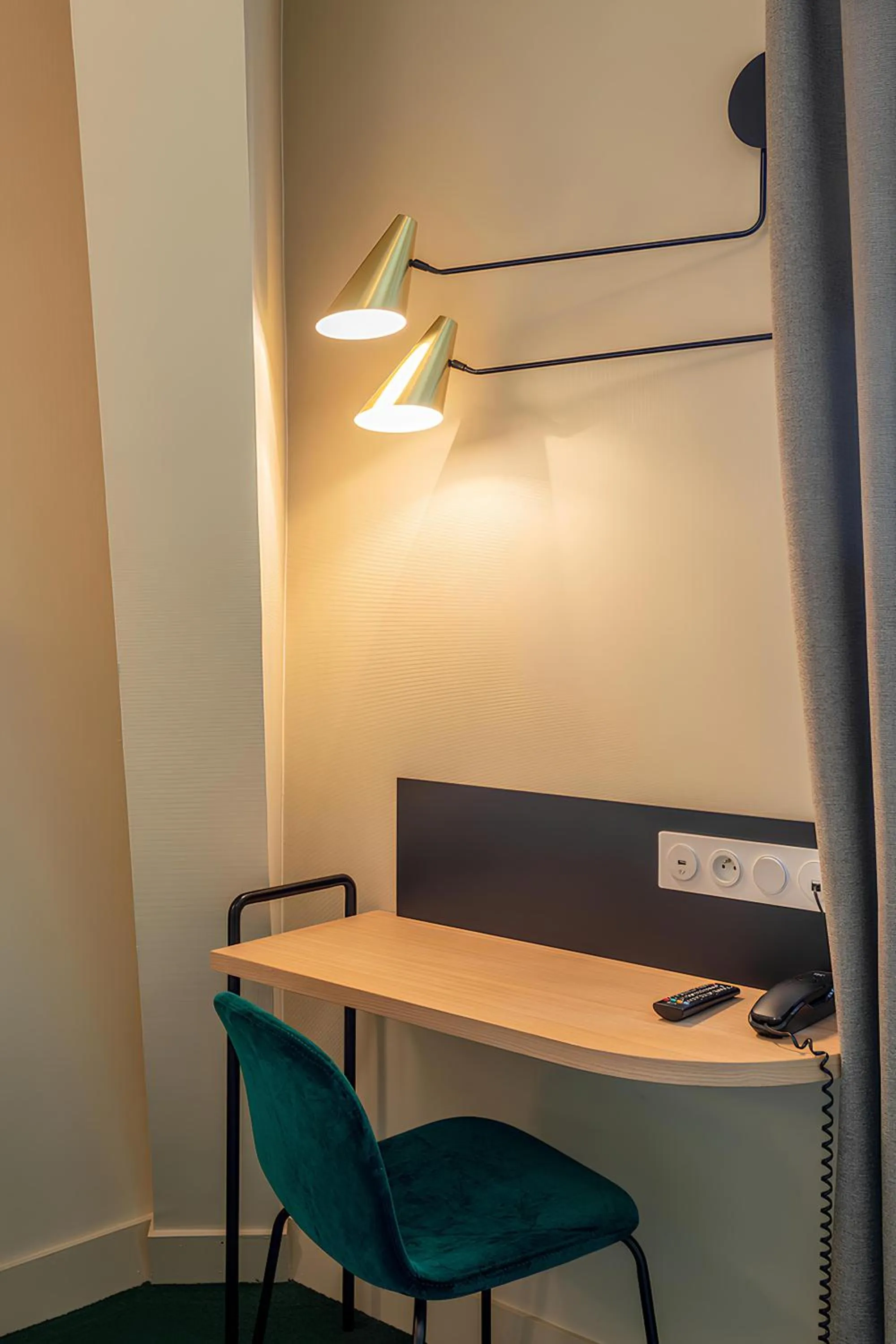 Seating area in Grand Hotel de la Gare, Angers