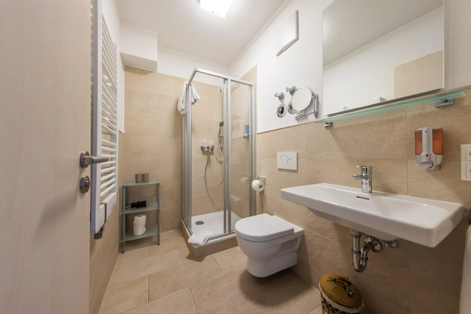 Shower in Hotel Freischütz Apartments