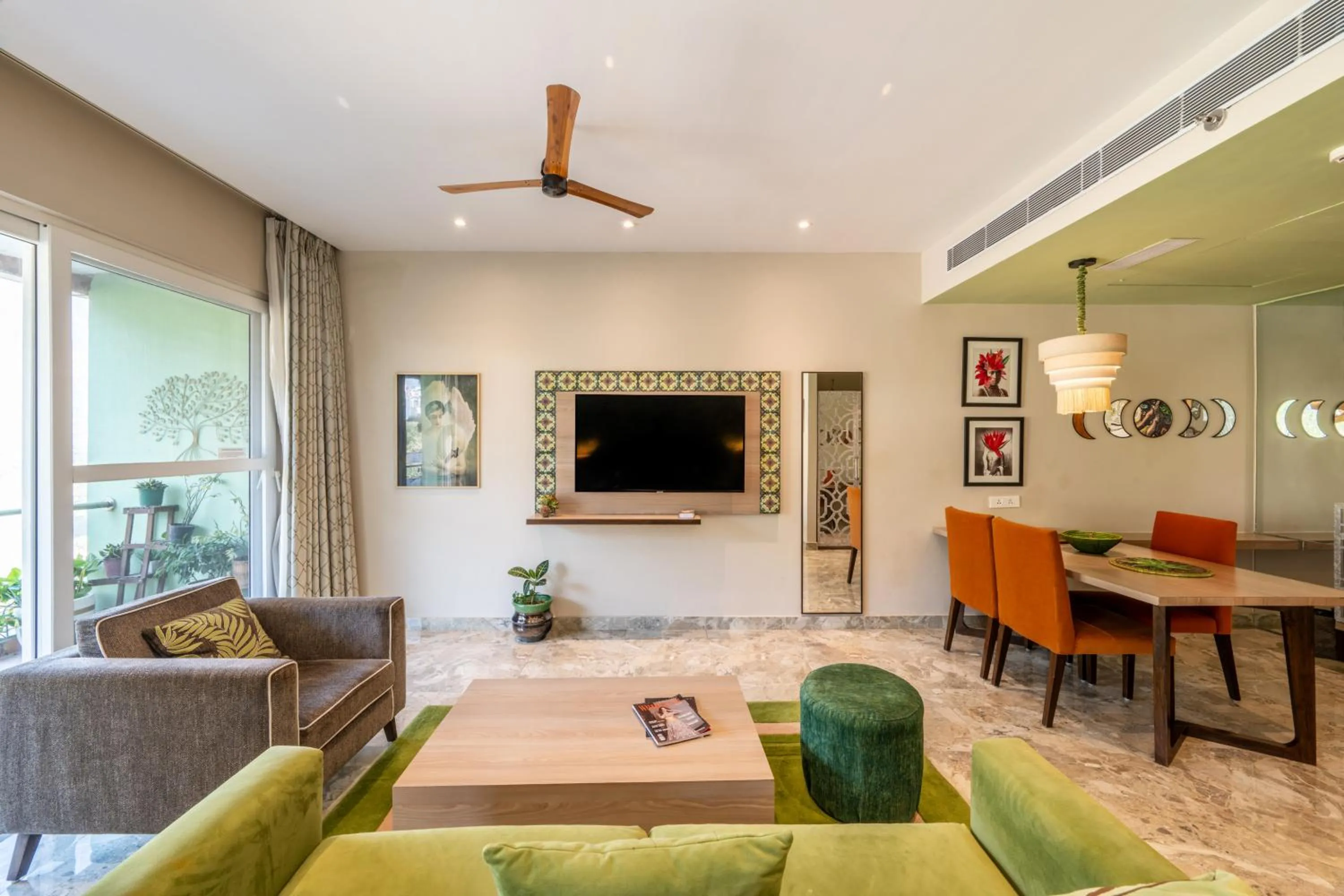 Communal lounge/ TV room in Antalya By Divine Ganga Cottage