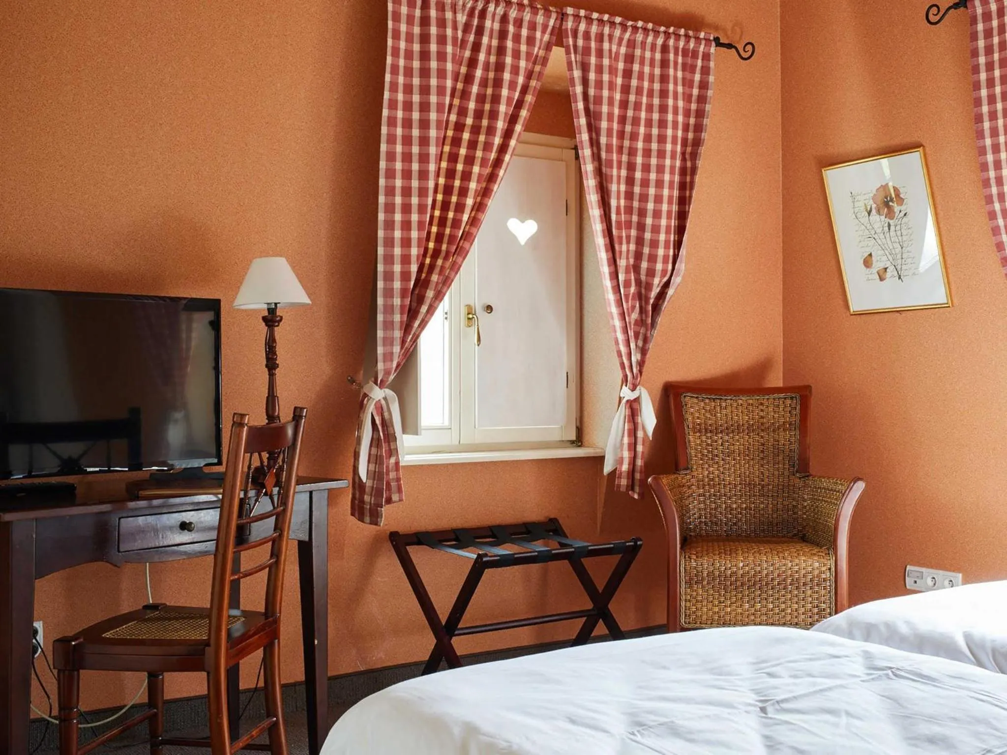 Bedroom, Bed in Les Prés D'ondine