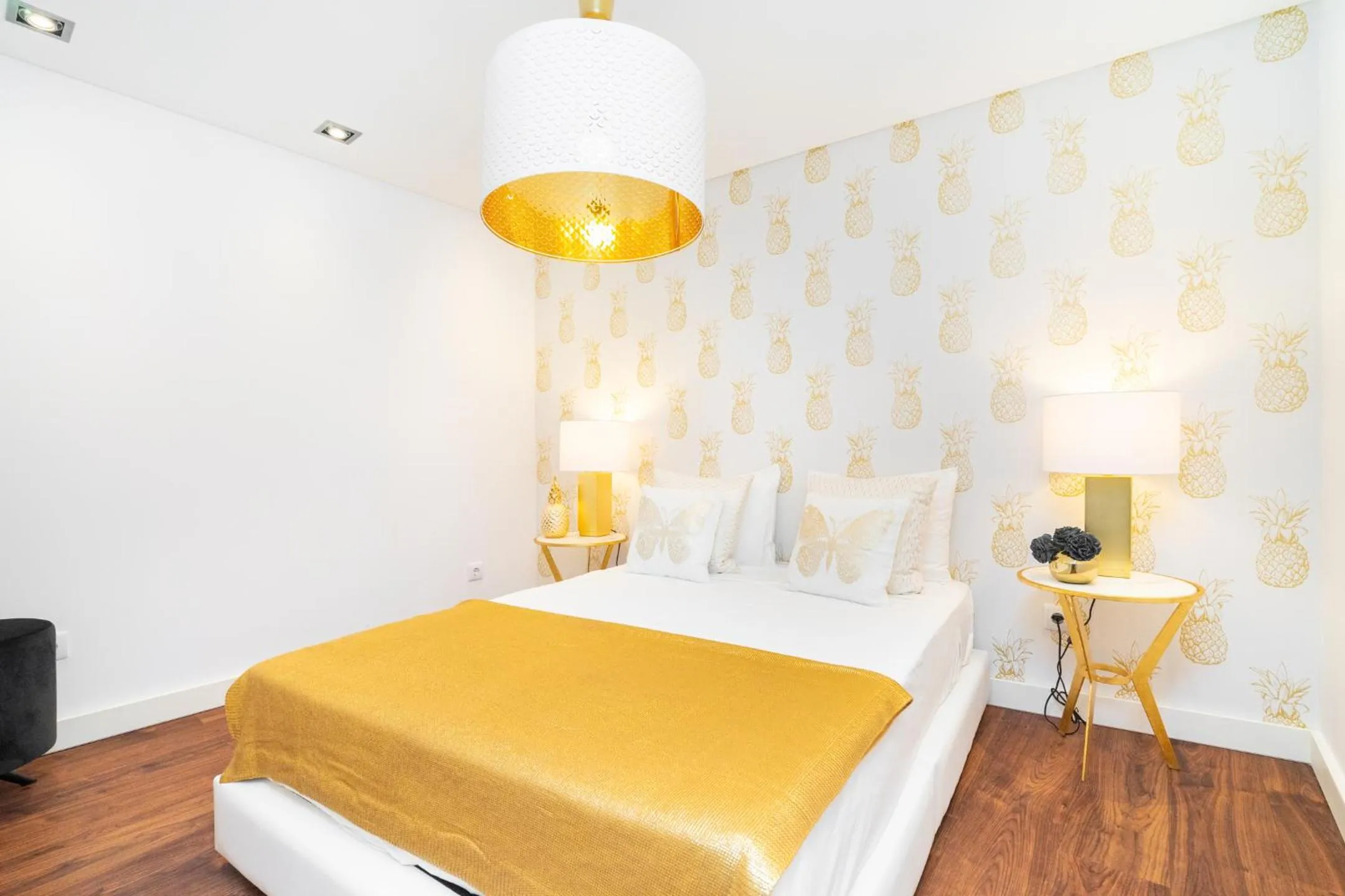 Bed in WHome | Graça Family Apartment