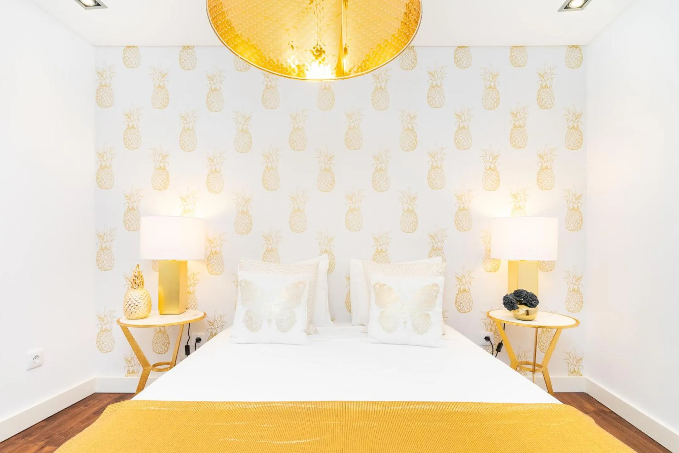 Bed in WHome | Graça Family Apartment