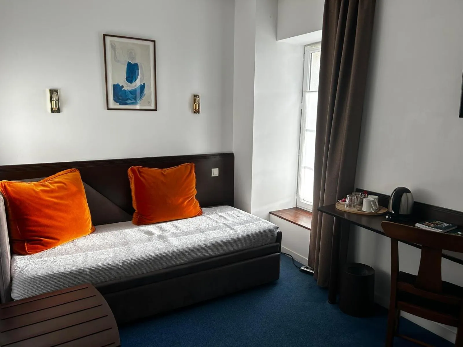 Bed in Logis Hotel Le Richelieu - Royan Atlantique