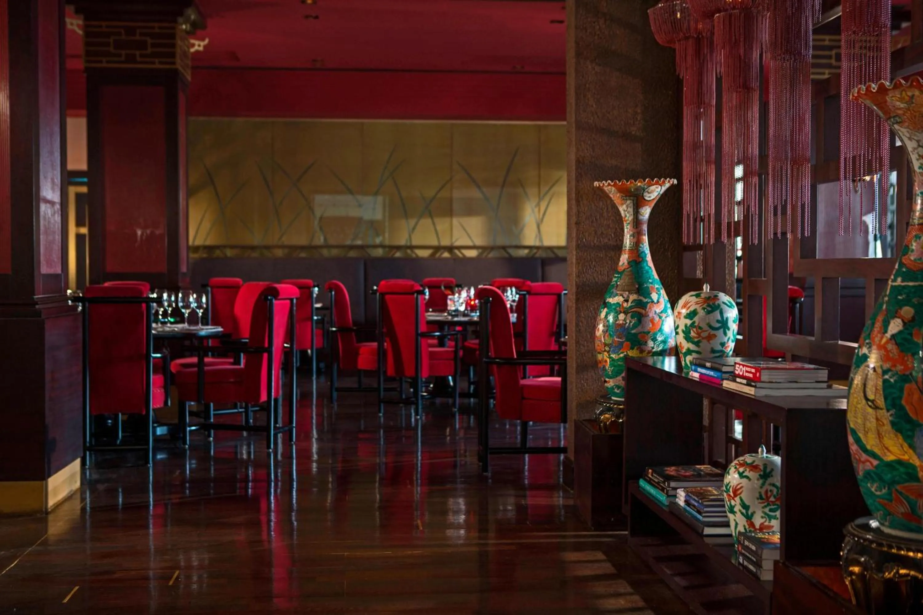 Restaurant/places to eat in Renaissance Cairo Mirage City Hotel