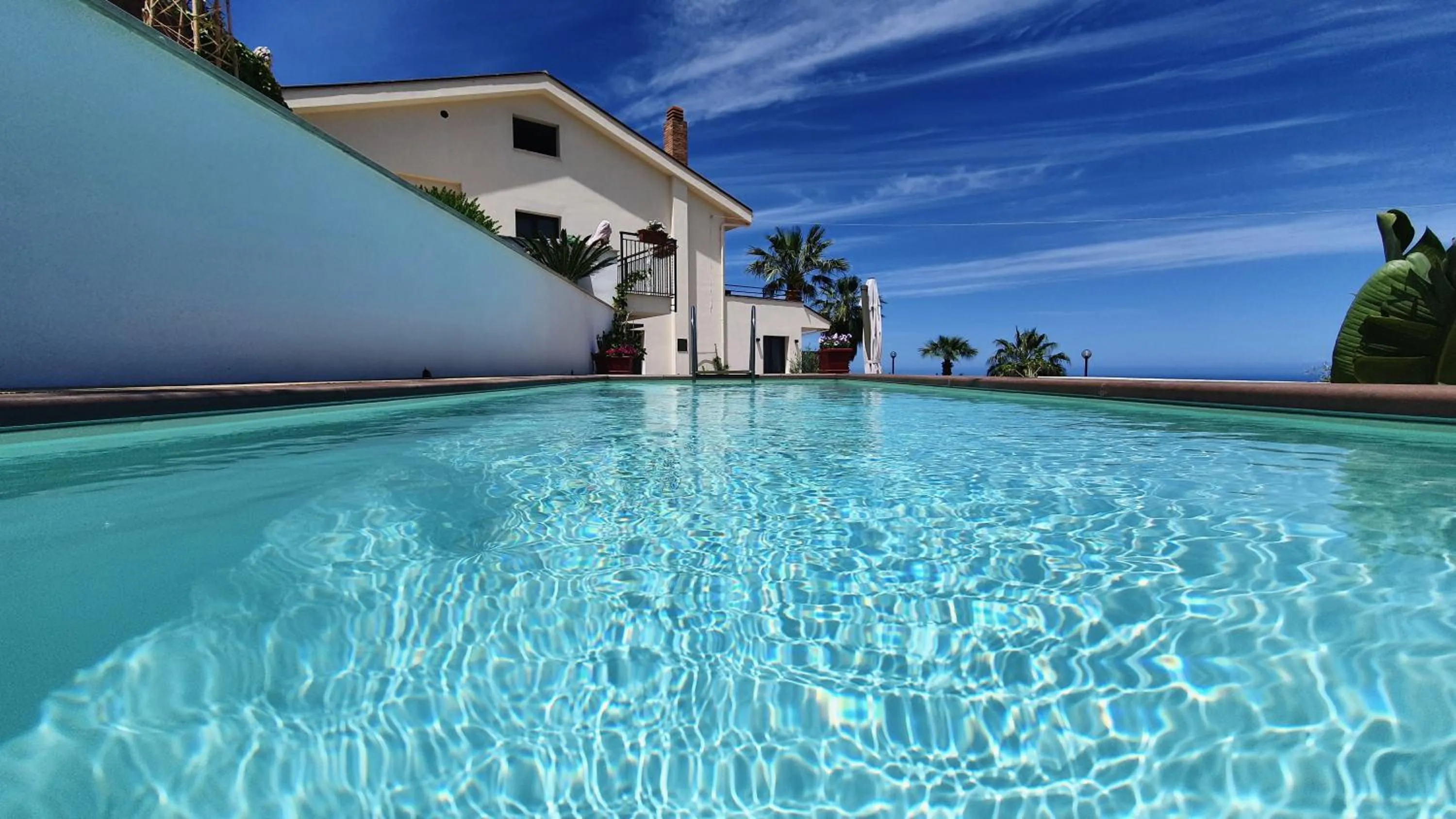 Swimming pool in Al 33 Giri