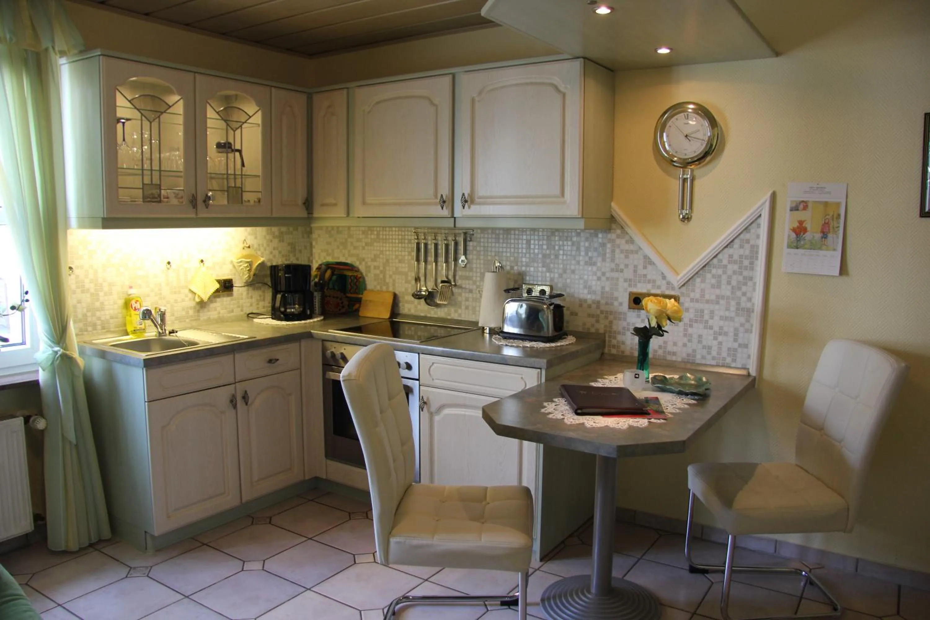Kitchen or kitchenette in Ferienhaus Nehring