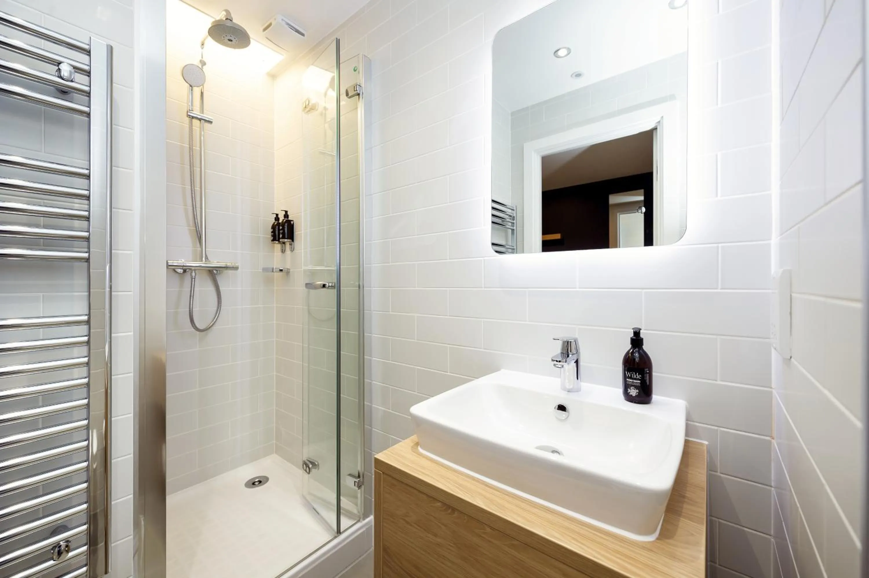 Shower in Wilde Aparthotels Edinburgh Grassmarket