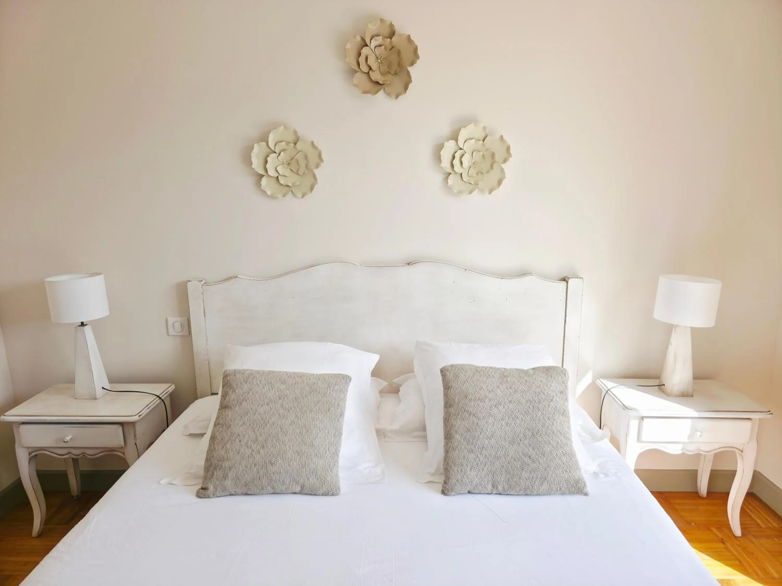 Bedroom, Bed in Castillon Des Baux