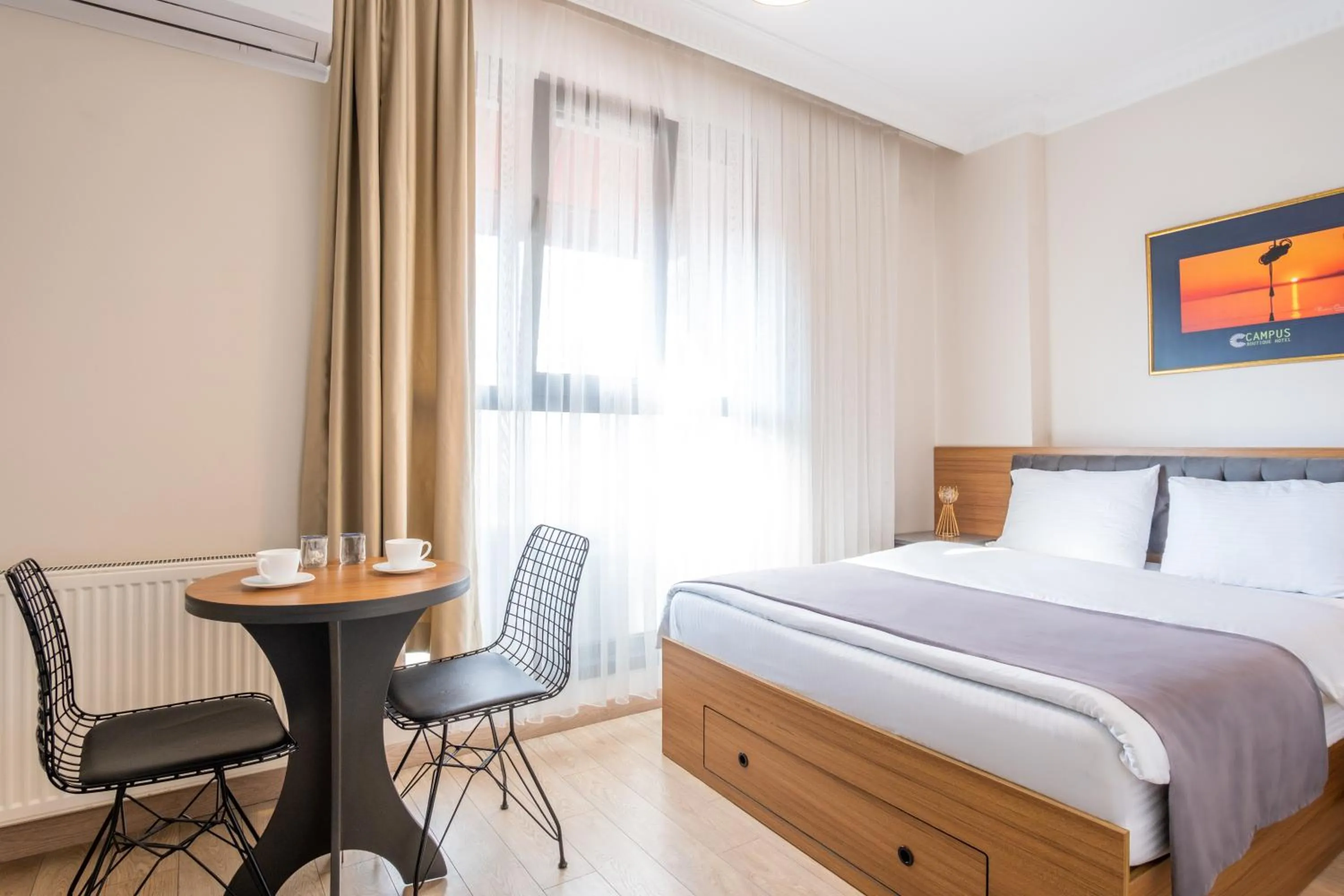 Photo of the whole room, Bed in Campus Boutique Hotel