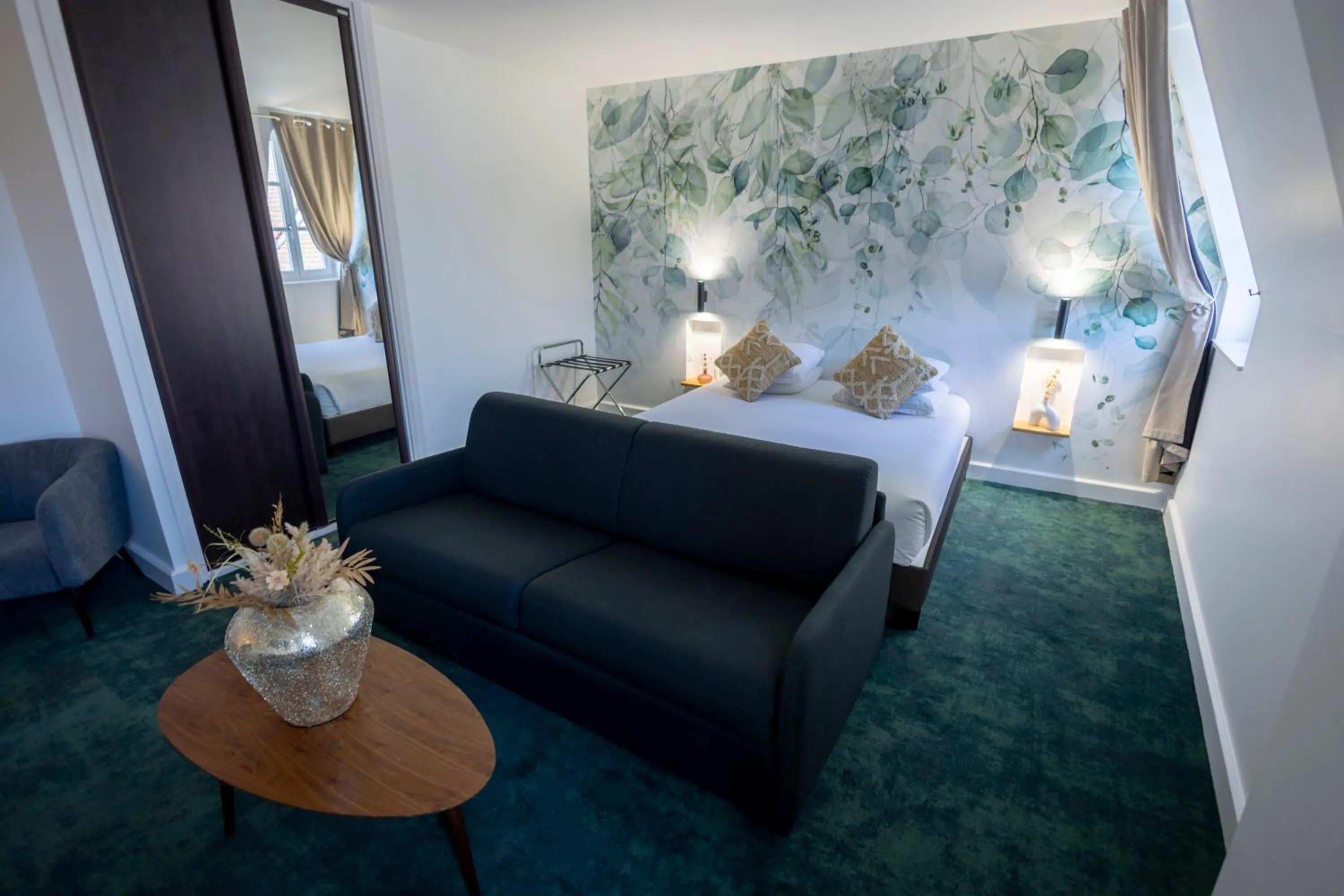 Bed in Maison Philippe Le Bon Hôtel, Restaurant & Bar le 19