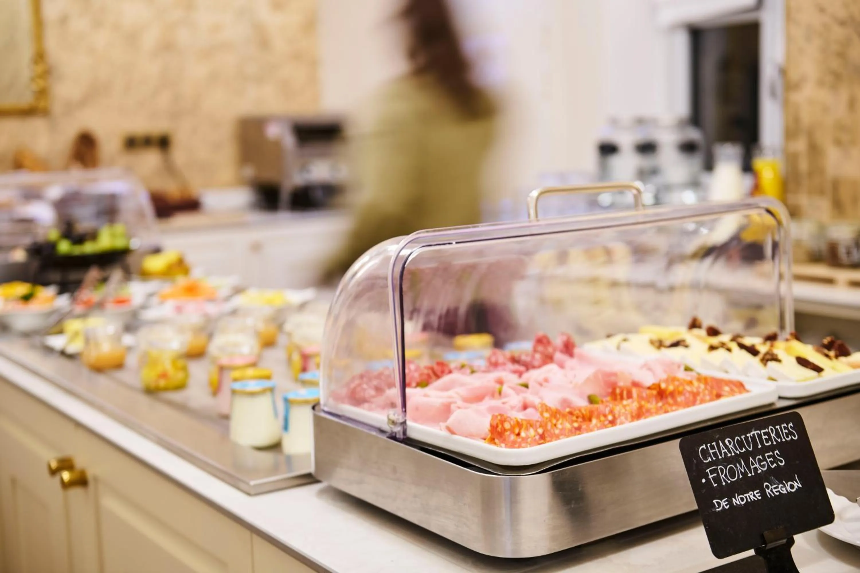 Breakfast in Maison Philippe Le Bon Hôtel, Restaurant & Bar le 19