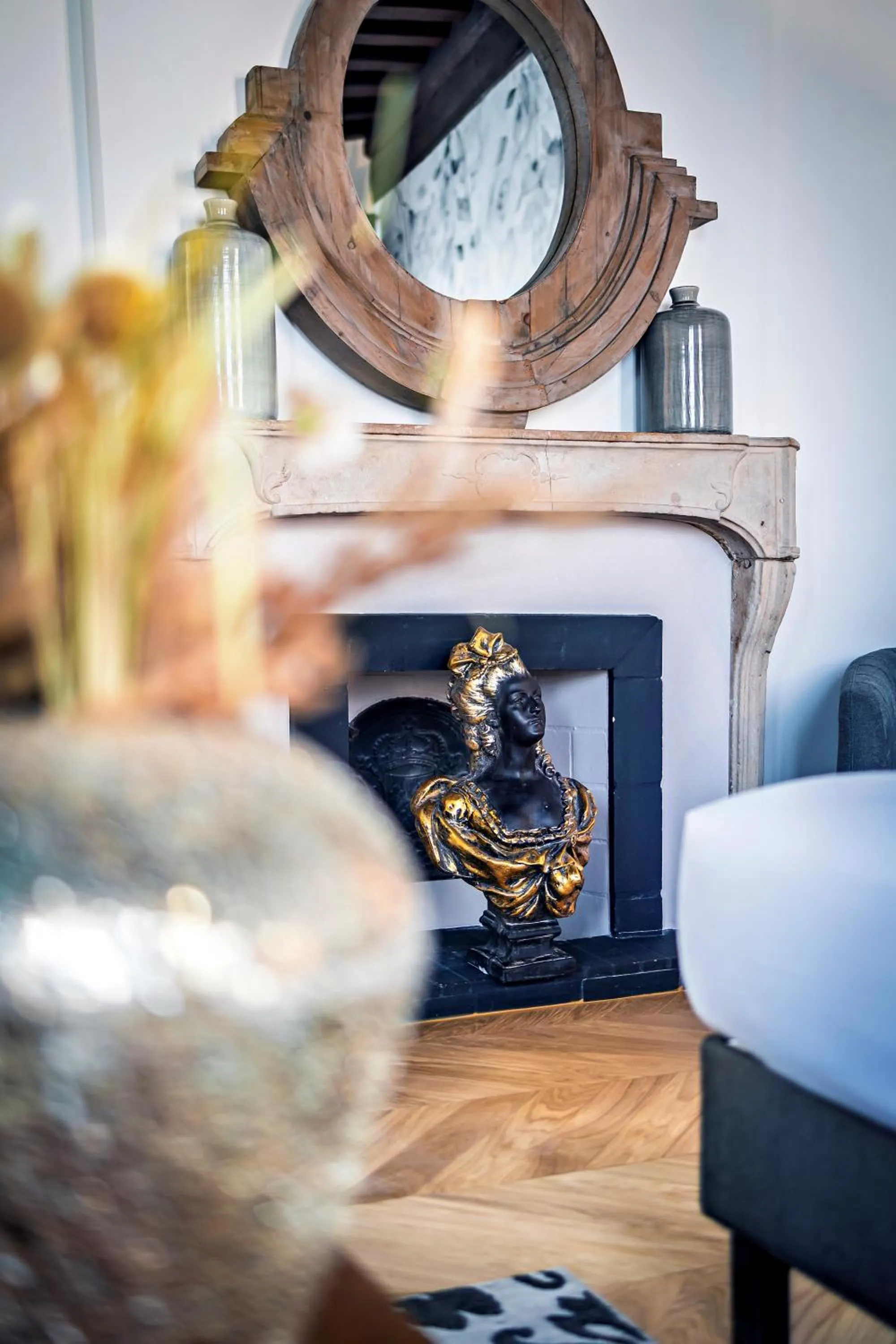 Bed in Maison Philippe Le Bon Hôtel, Restaurant & Bar le 19