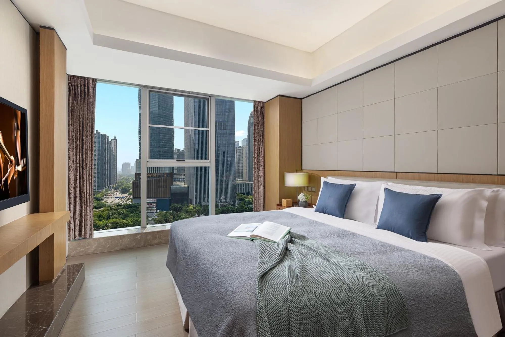 Bedroom, Bed in Ascott IFC Guangzhou - Free Shuttle Bus For Canton Fair