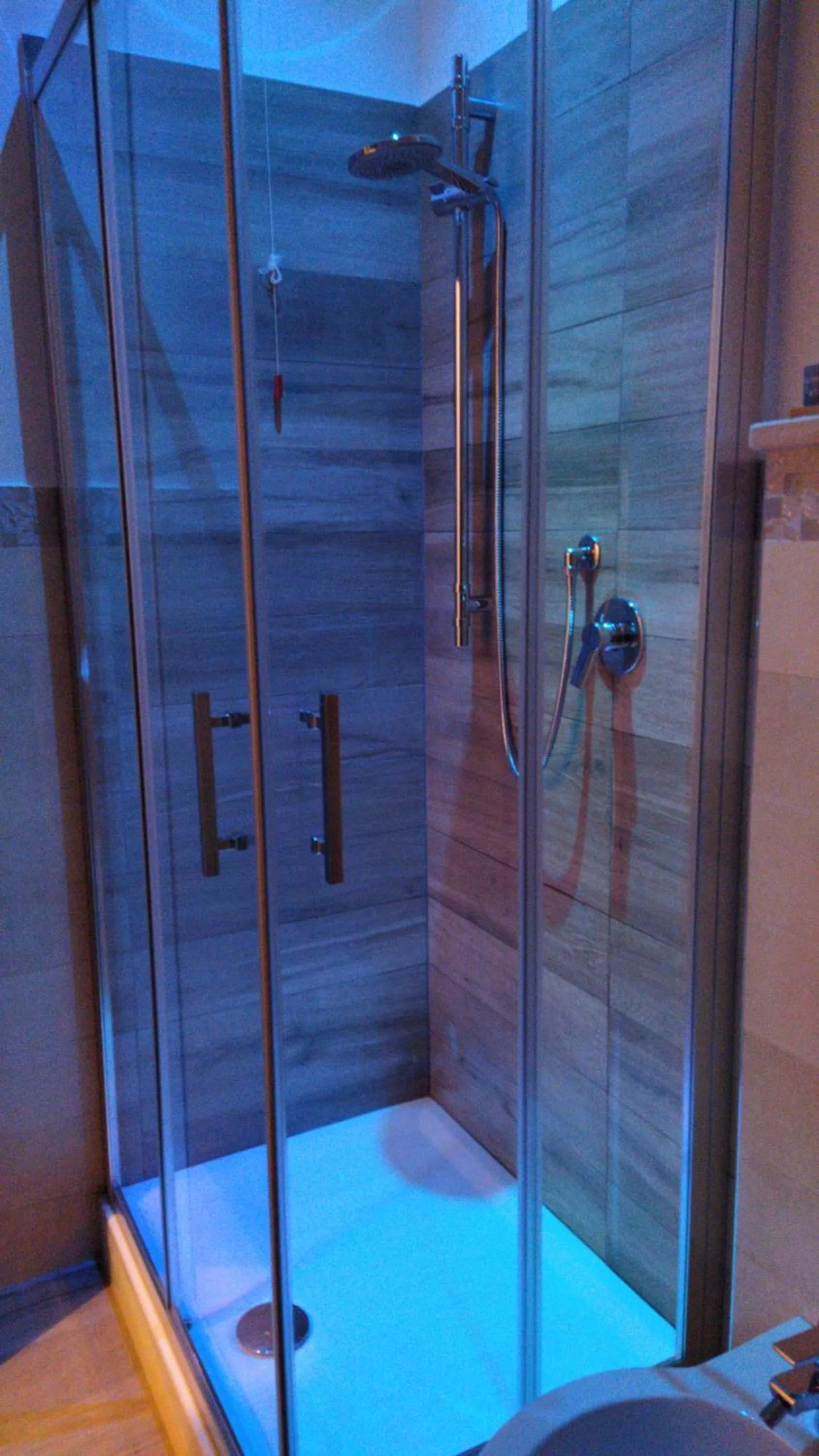 Shower in In Terrazza Da Giusy