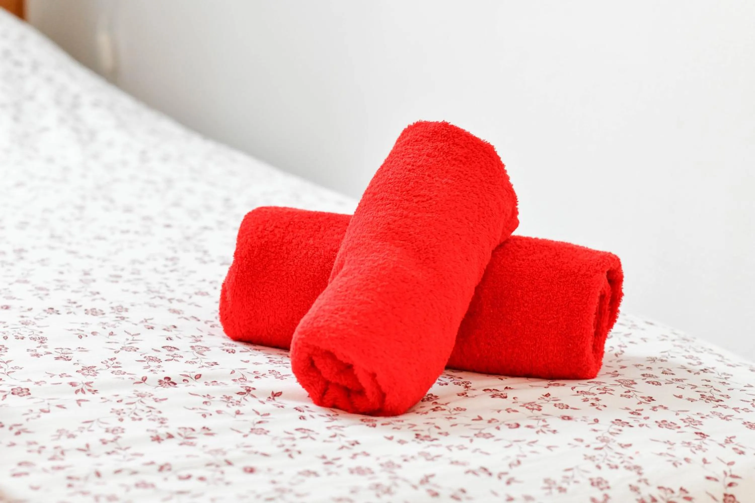 towels, Bed in Les Cerisiers - Appartement de Standing au Centre de Namur