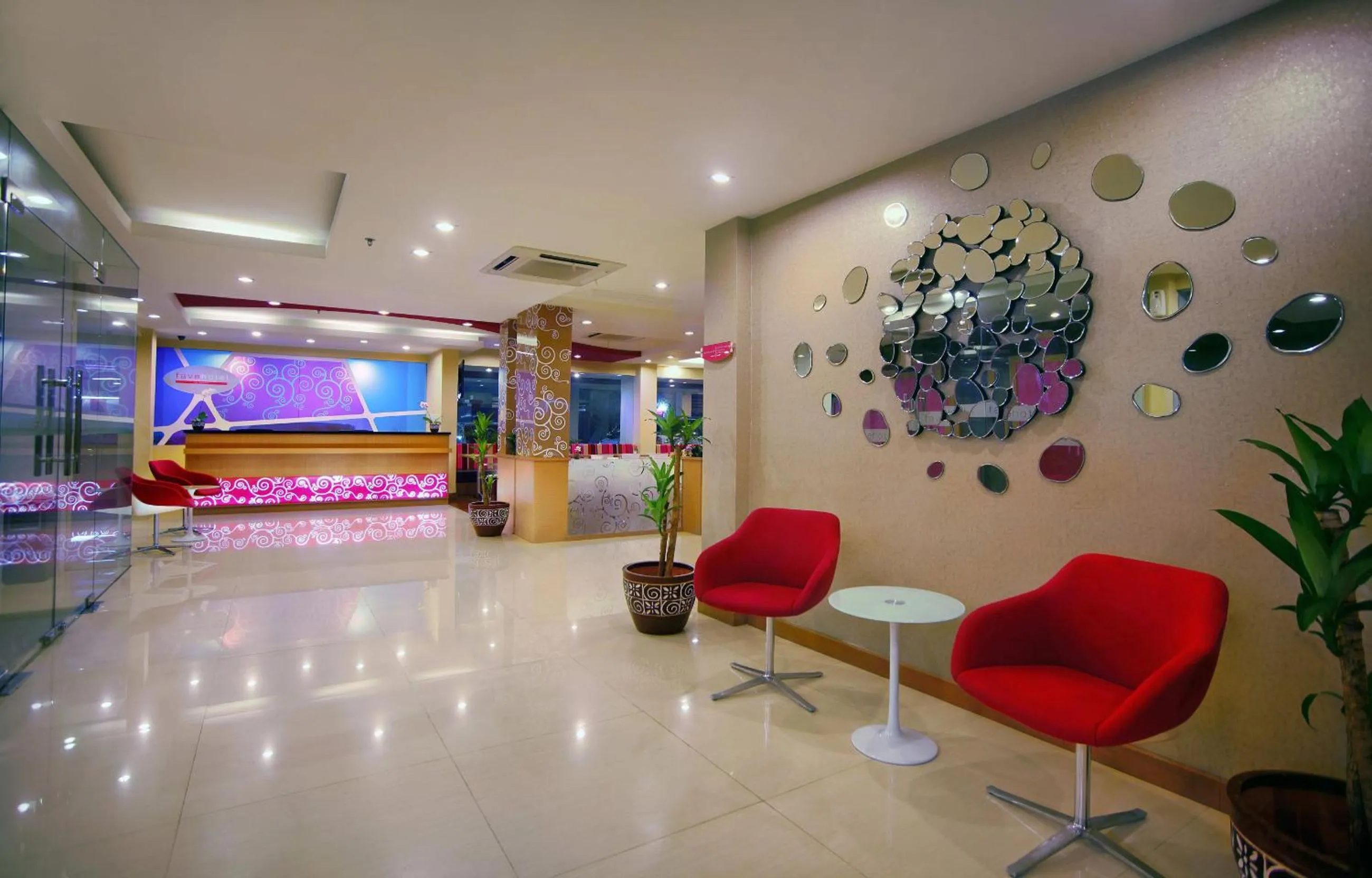Lobby or reception in favehotel Kelapa Gading