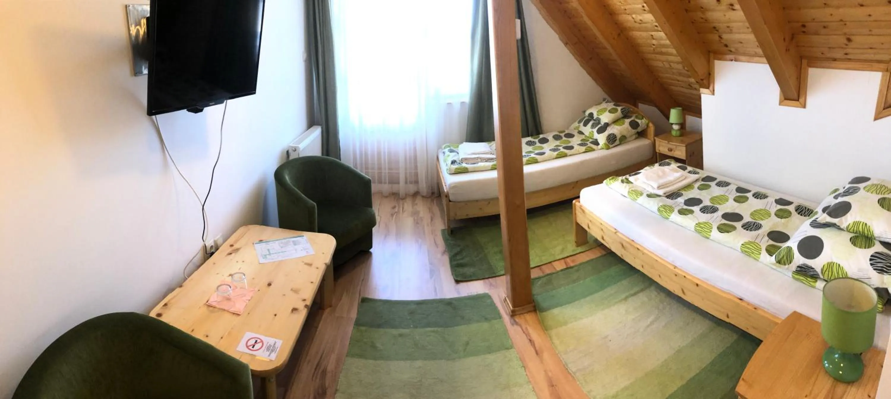 Bed in Antal-tavi Fogadó és Horgászparadicsom